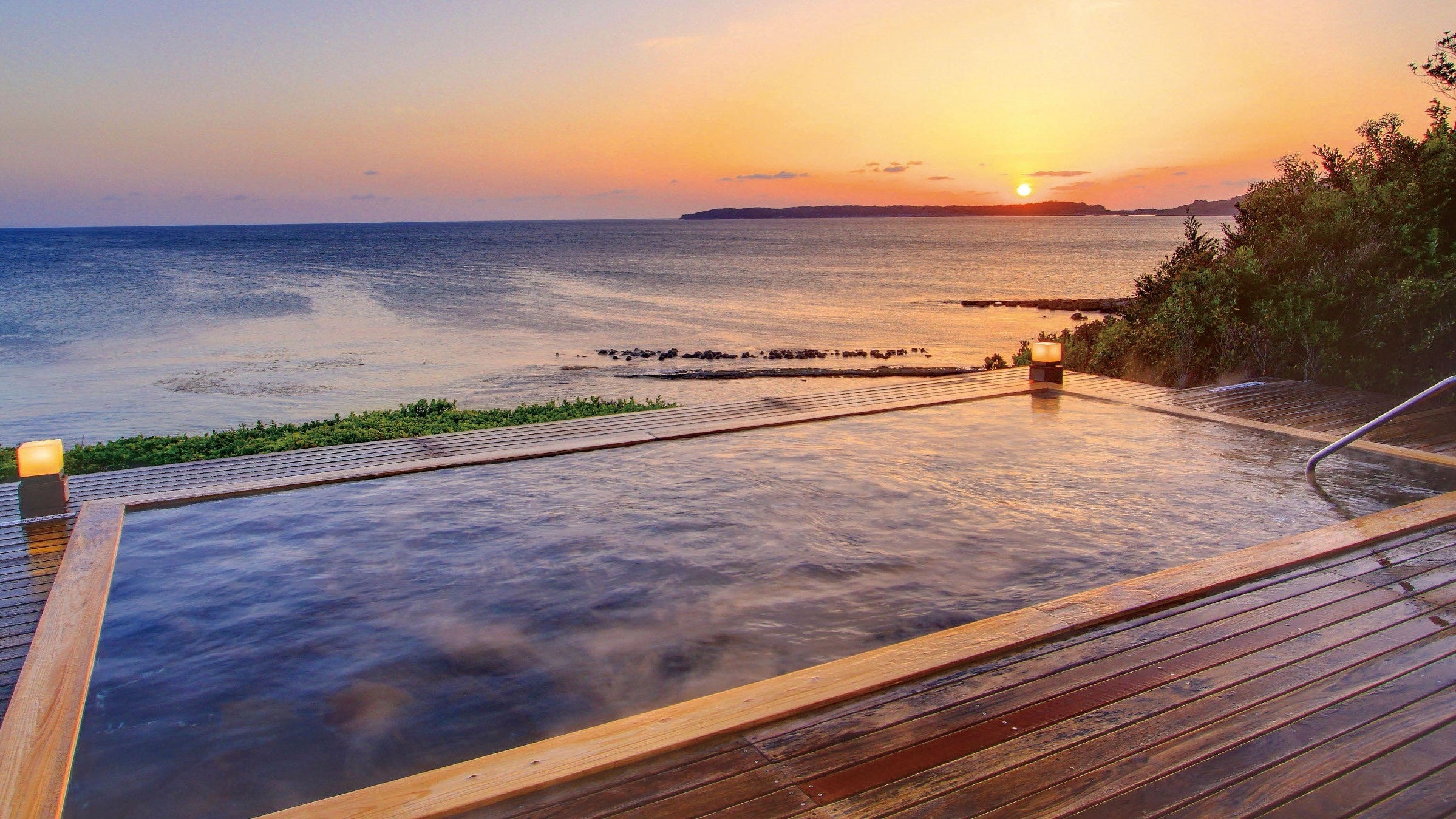海の絶景にも癒される温泉露天風呂