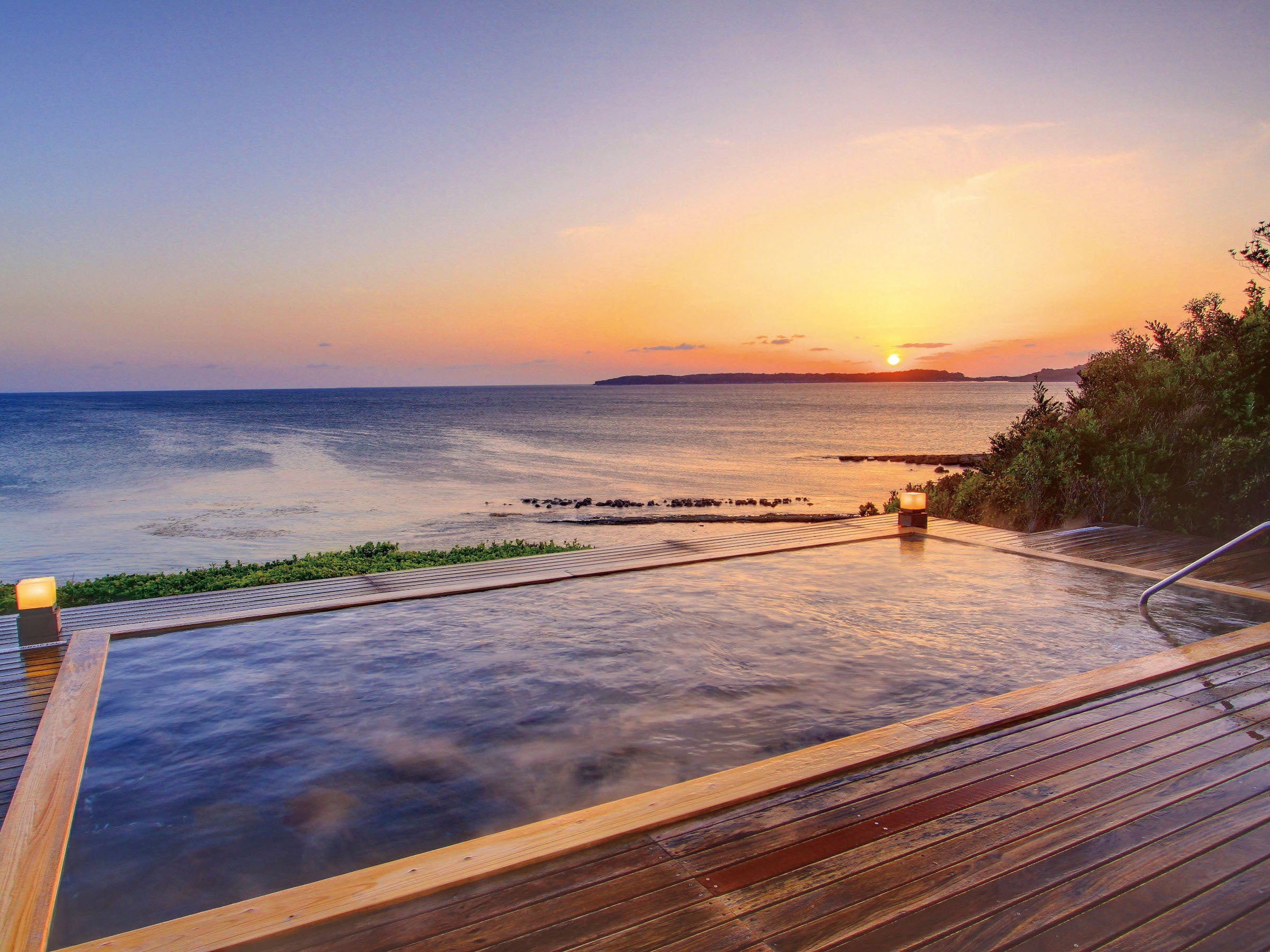 海の絶景にも癒される温泉露天風呂