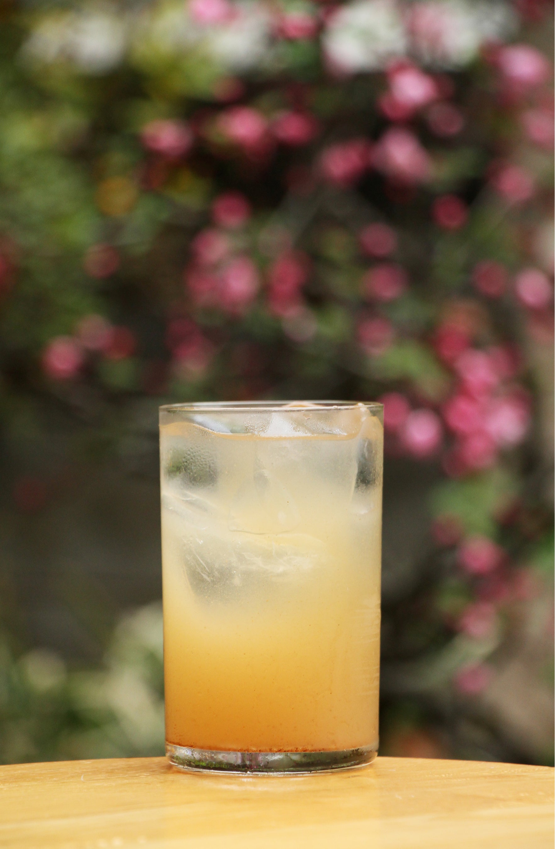 定番のソーダ割り シロップ1 炭酸水4の割合で