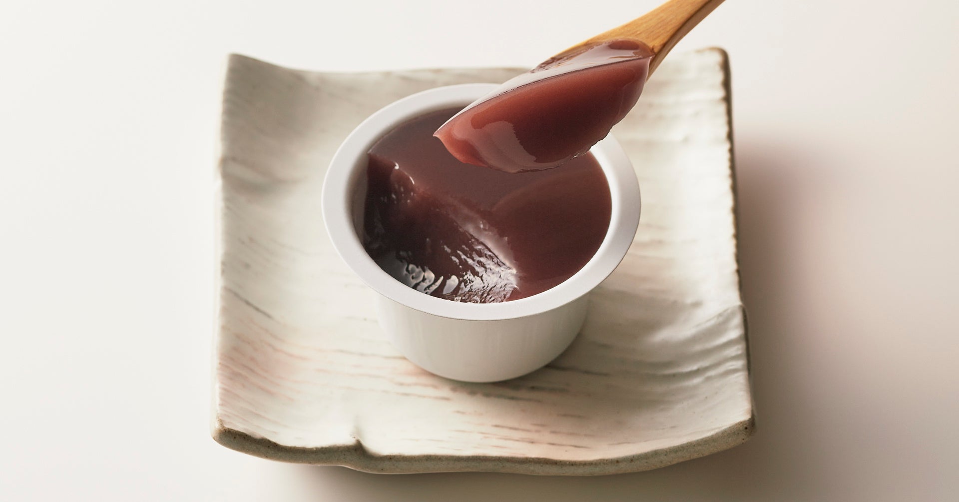 本生羊羹 春味  1月下旬〜4月下旬 販売予定