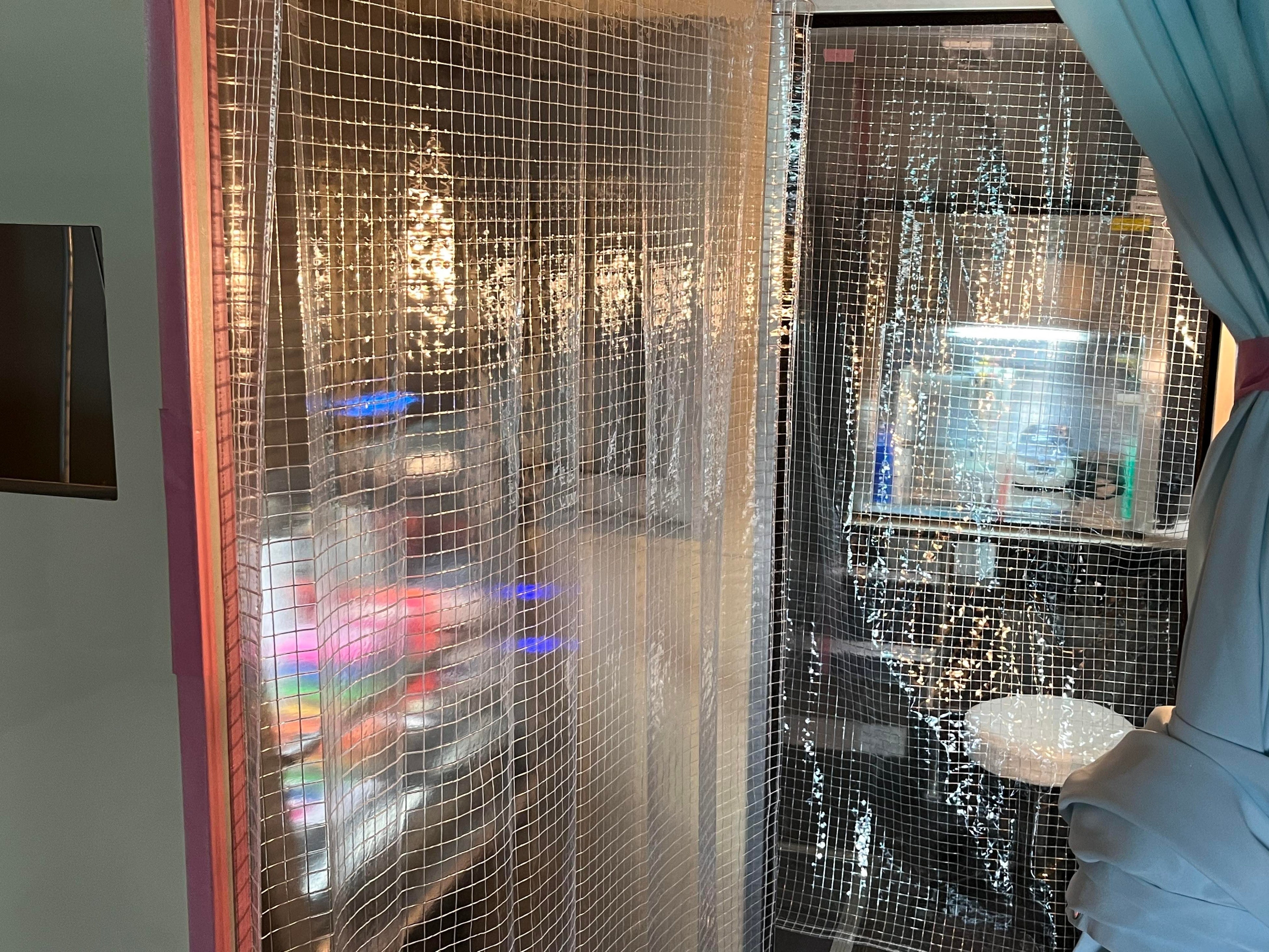 スター交通移動PCR衛生検査所　内観