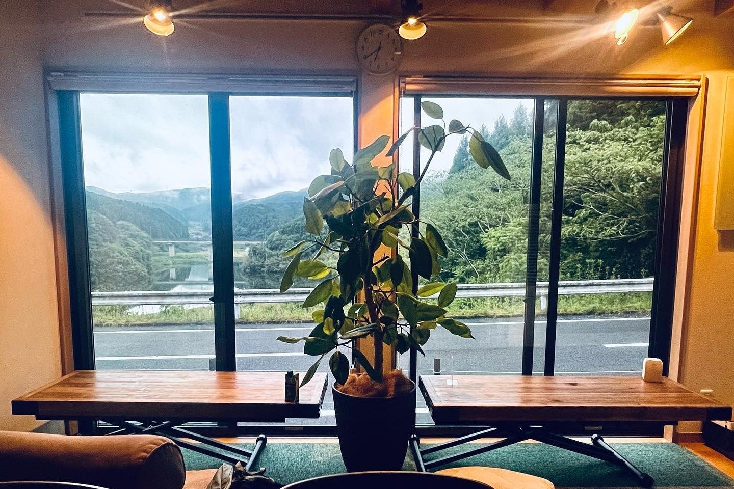 開放的な窓が、非日常感を演出してくれます