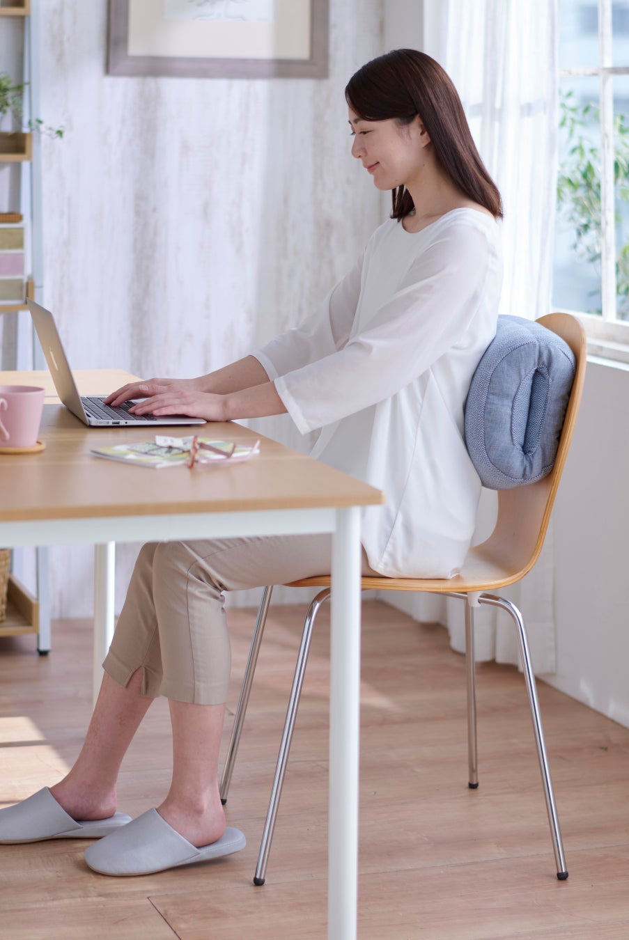 konemuri+  パワーナップピロー Arm