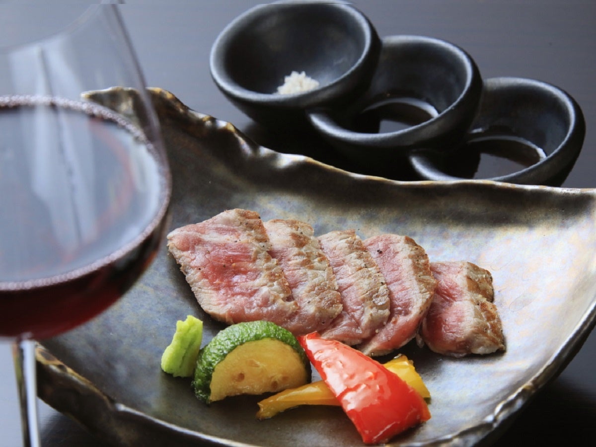 ご夕食は鉄板焼き※イメージ(鳴子風雅)