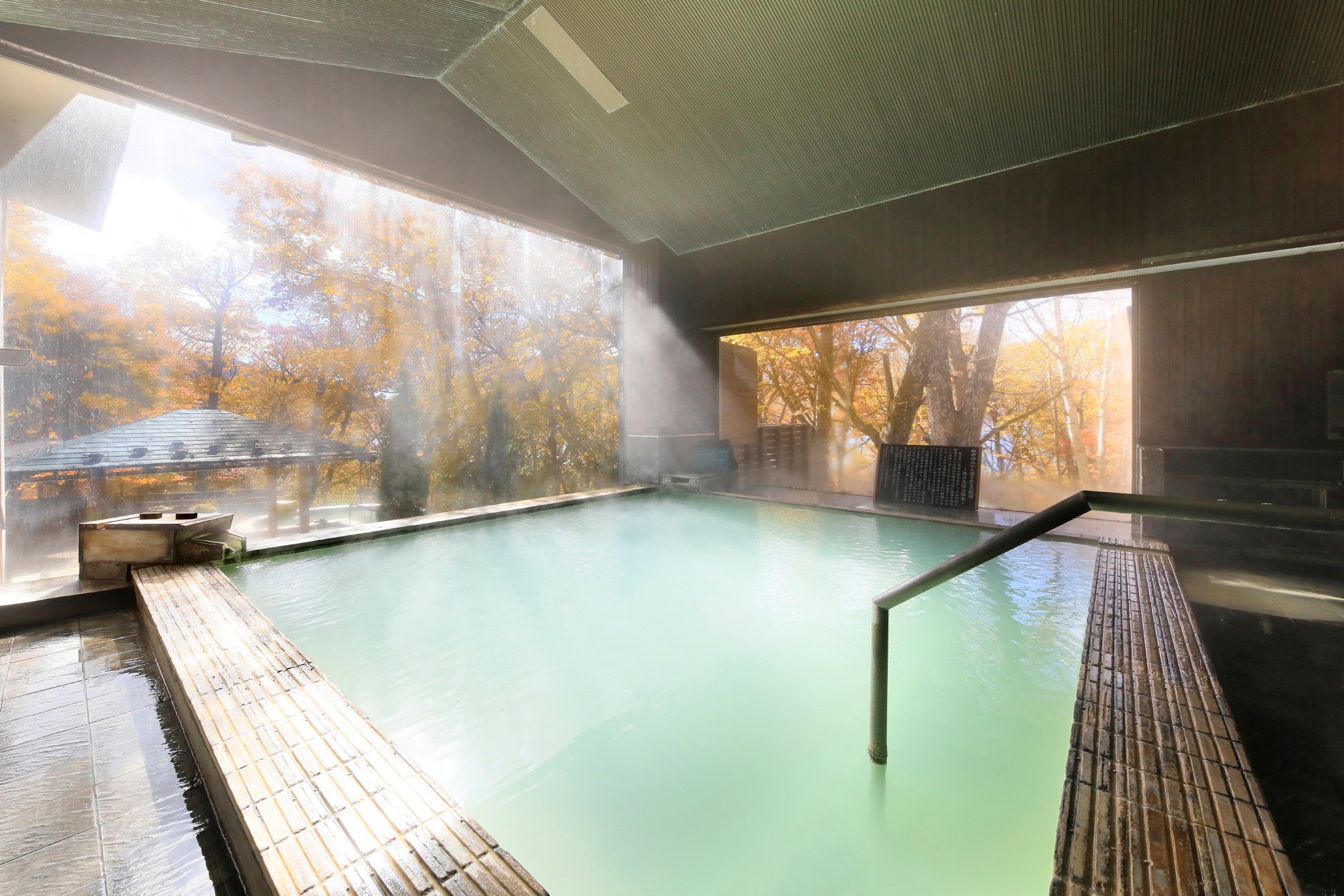 奥日光ホテル四季彩　大浴場