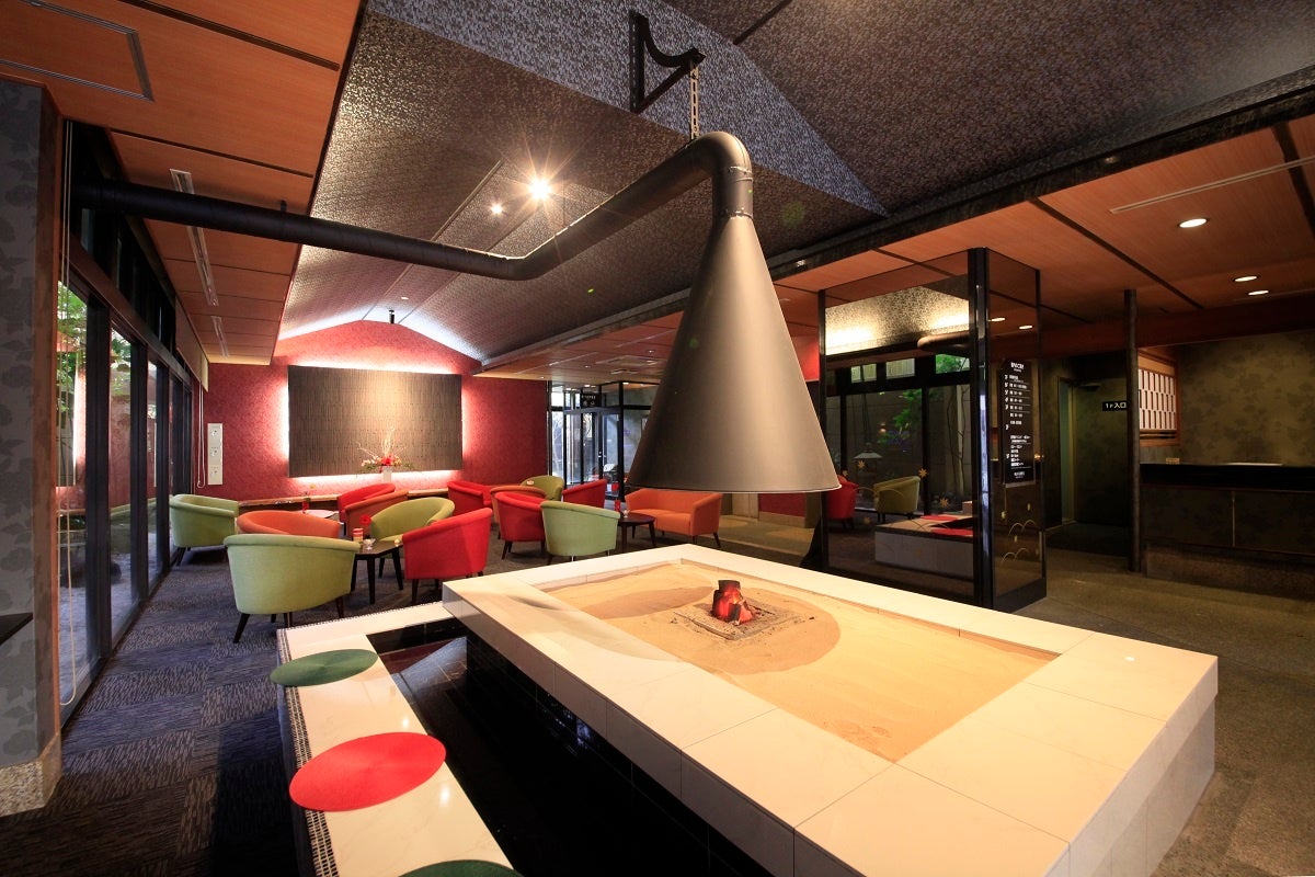 足湯も愉しめる囲炉裏