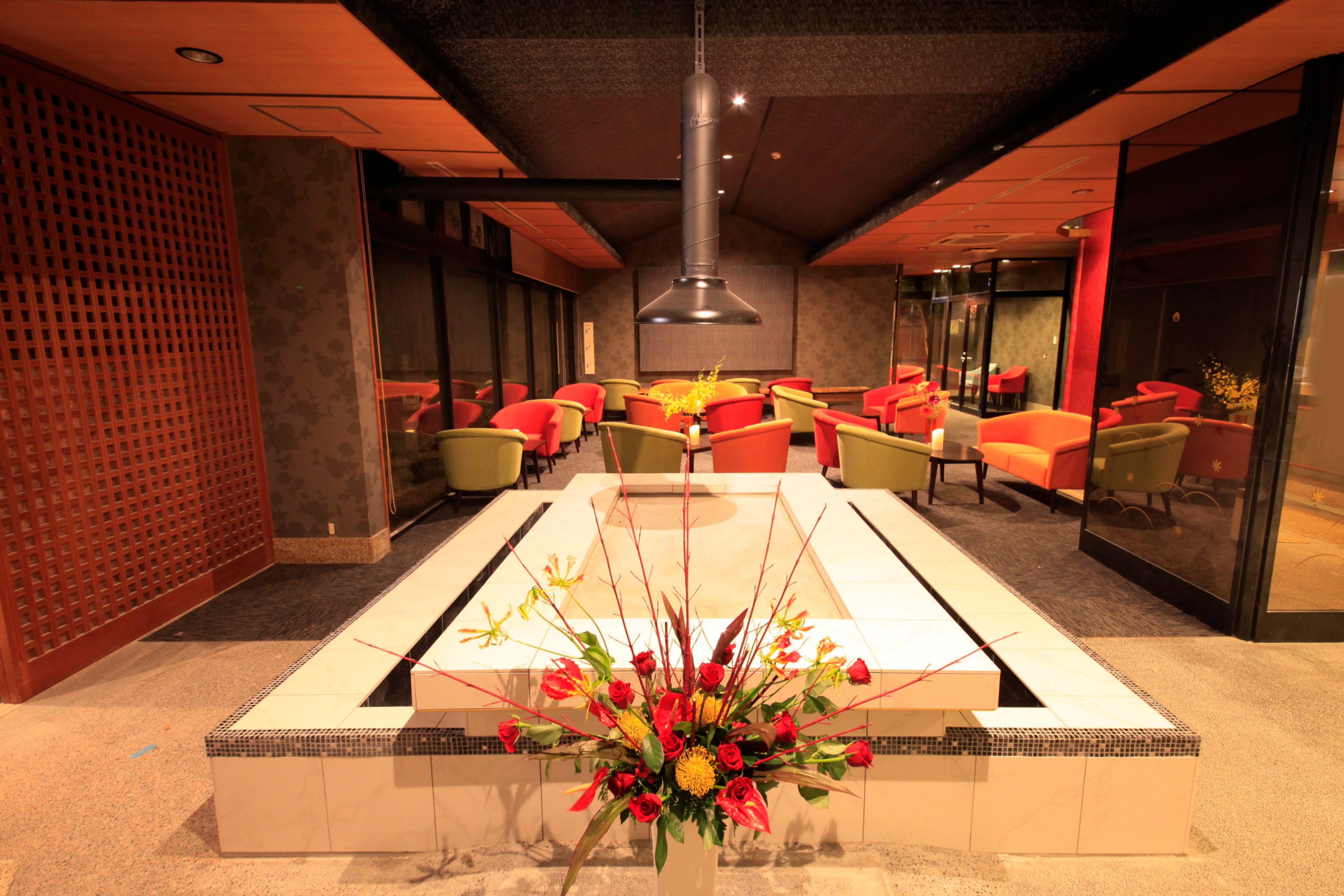 足湯も愉しめる囲炉裏