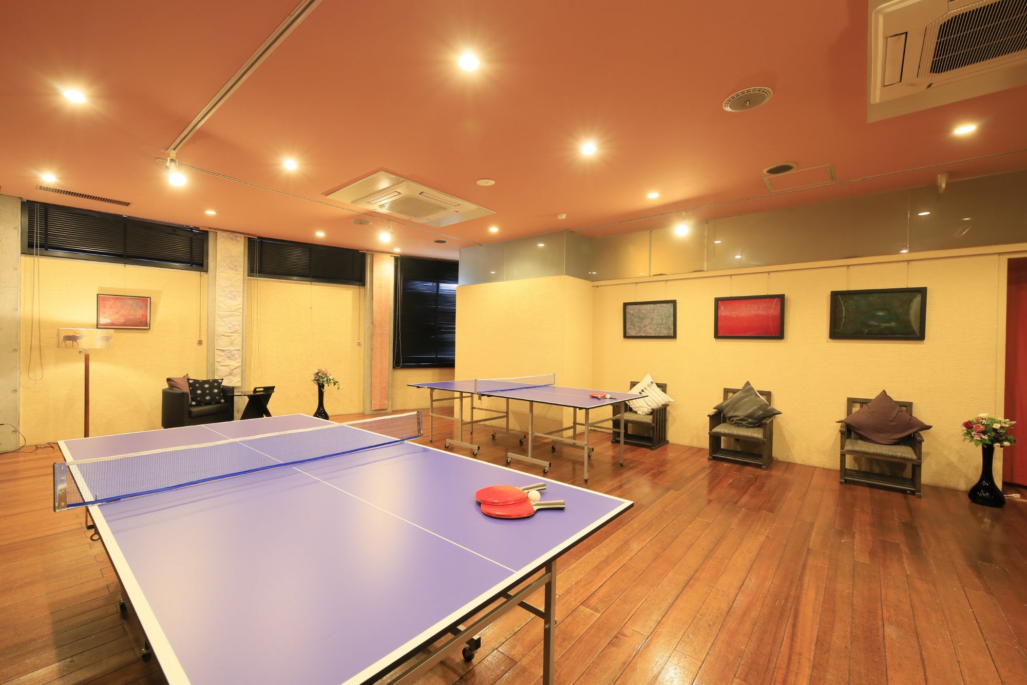 アミューズメントルームでは卓球もお楽しみいただけます