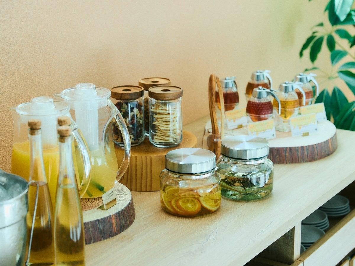 はちみつも愉しめるウェルカムドリンク＆フード（フォートリート草津）