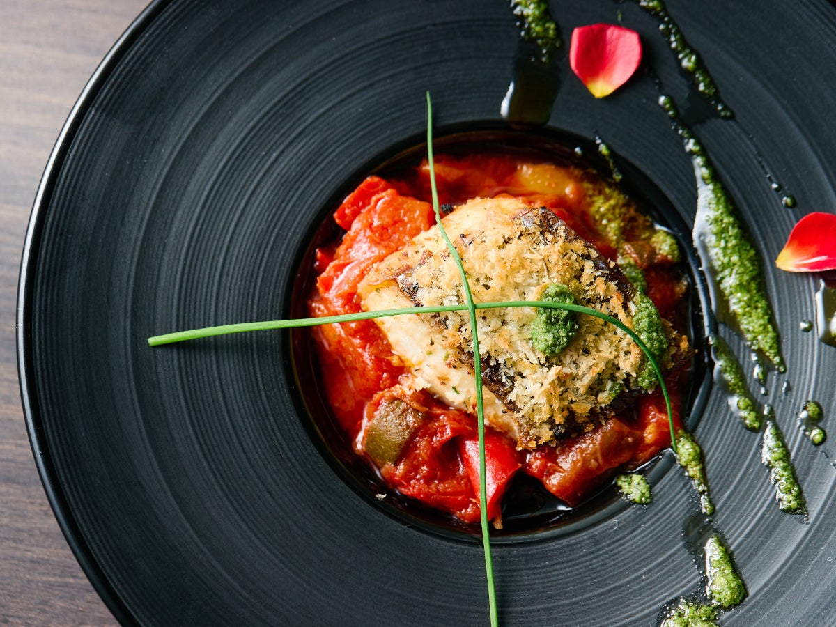 ハーブをアクセントに使ったお料理（フォートリート草津）