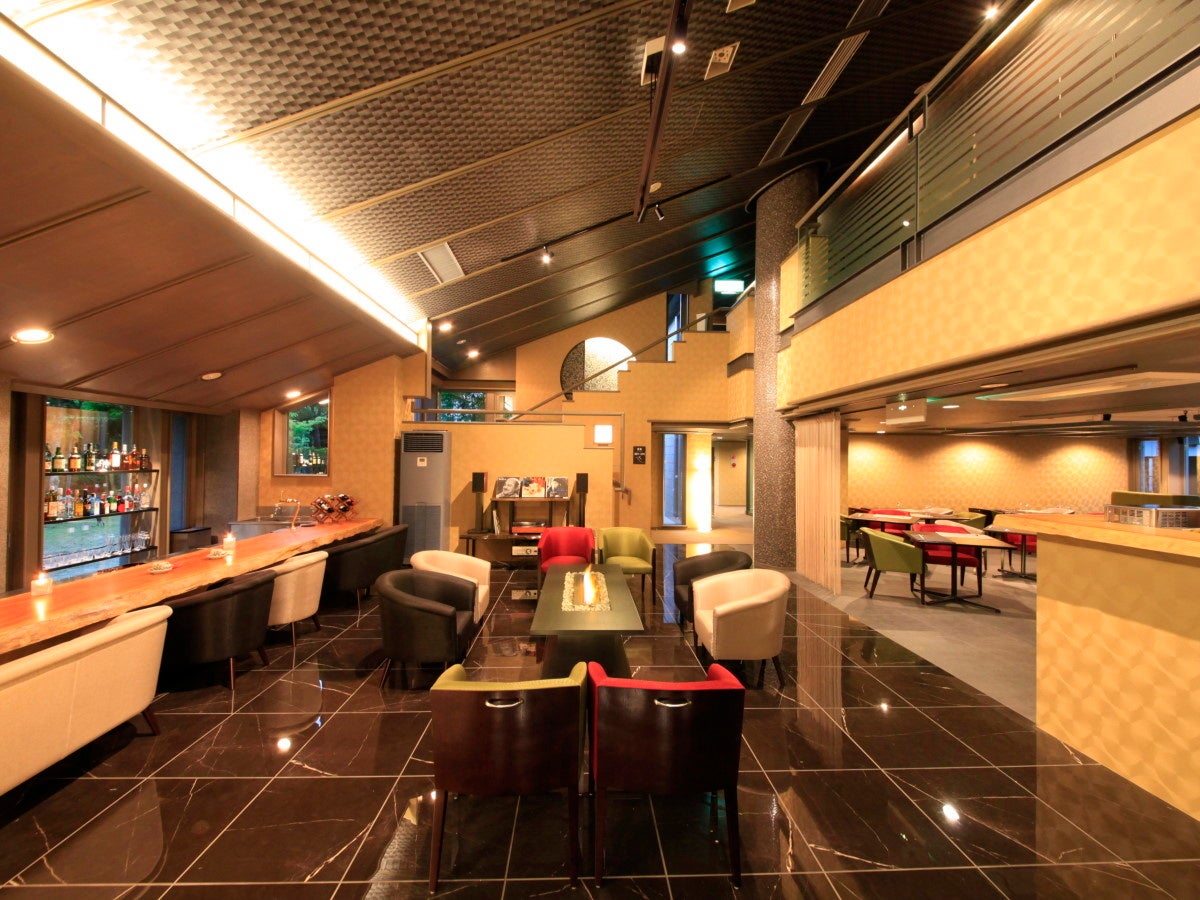 【箱根風雅】落ち着いた雰囲気のロビー