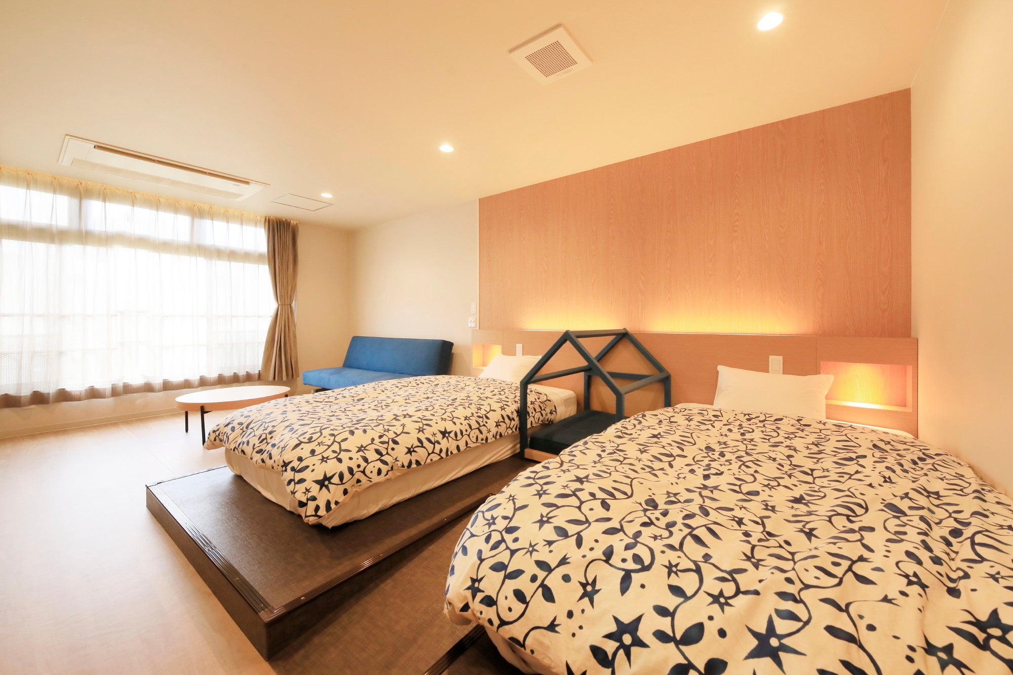 愛犬用ベッドが設置された洋室ツイン