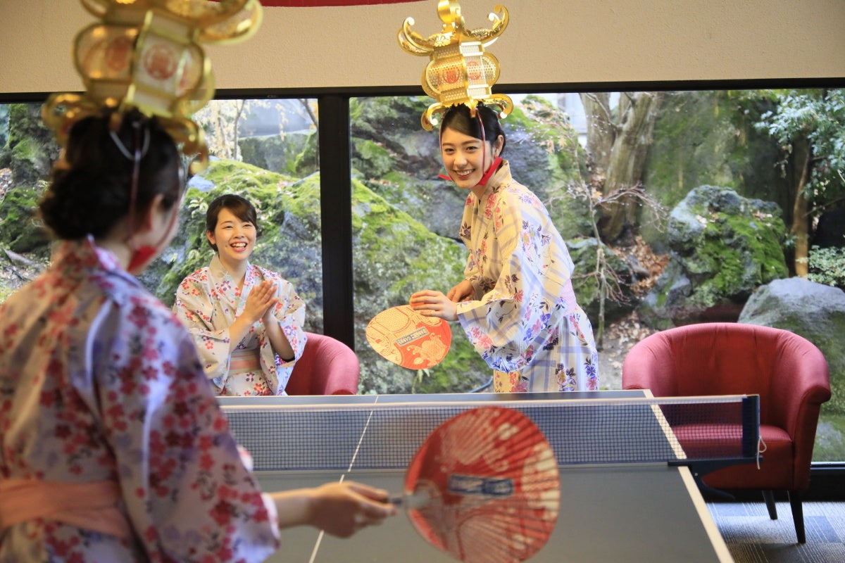 お風呂上りにご家族やご友人と卓球で思い出つくり