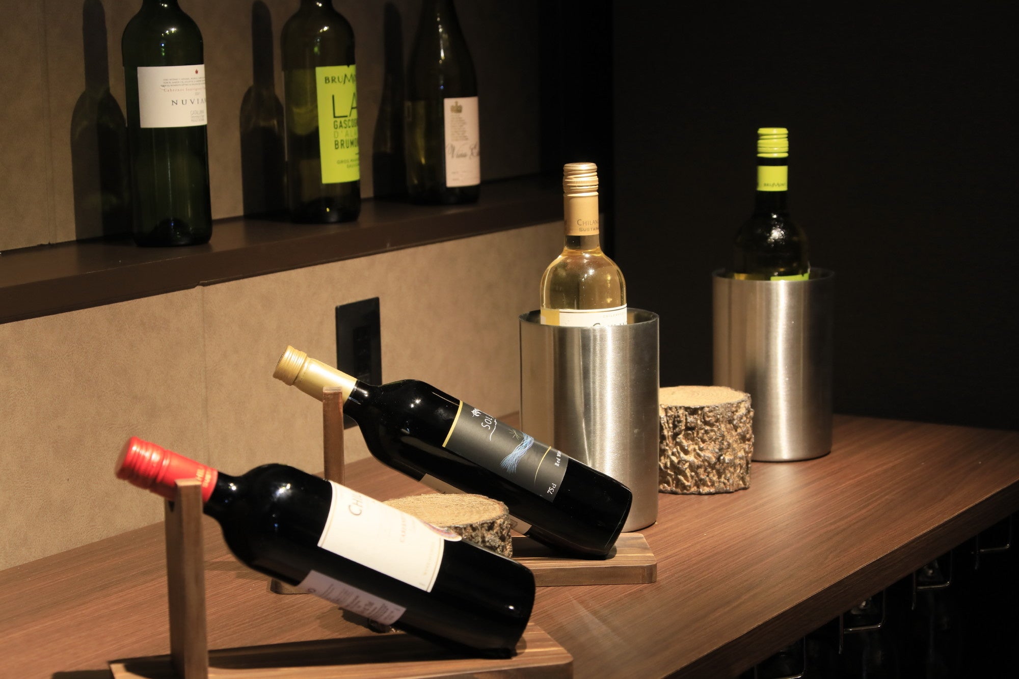 夜にはワインもお愉しみいただけます