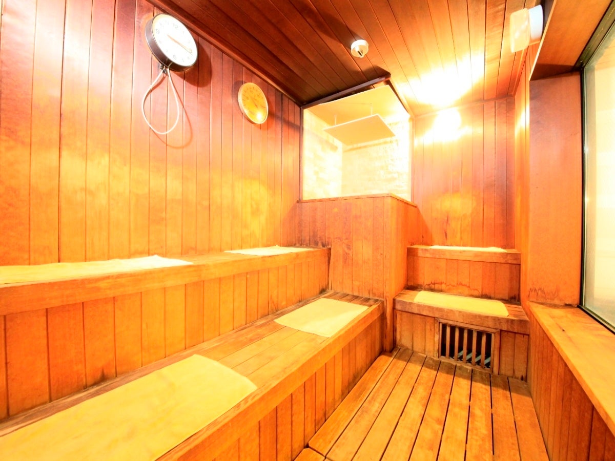 サウナでリラックス