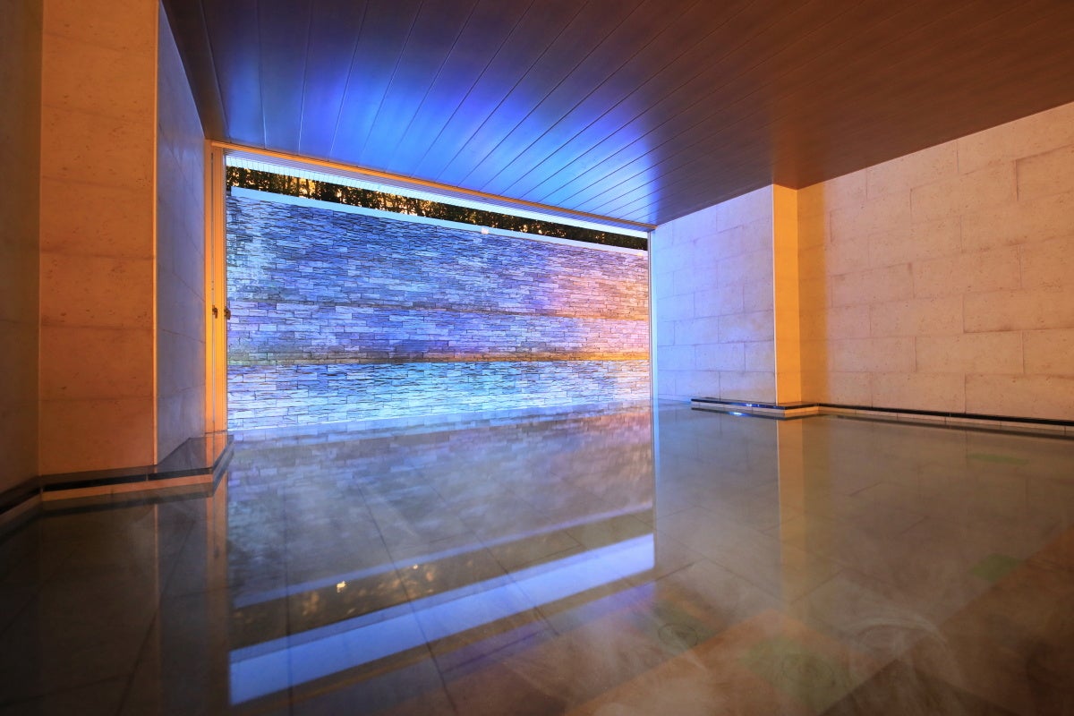 【熱海風雅】幻想的空間の大浴場