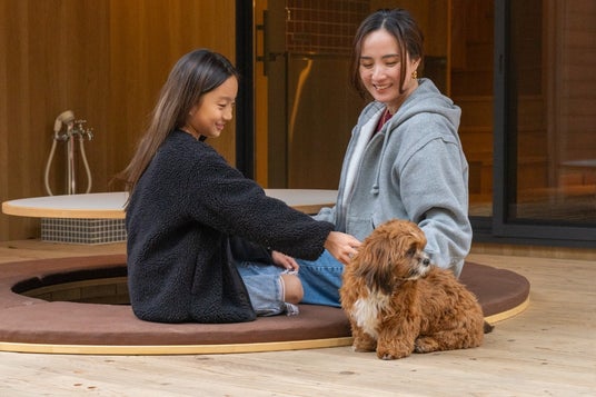 愛犬もOK!全棟サウナ・露天風呂付ヴィラ「ソラトニワ熱海伊豆山 別邸」がオープン記念プラン販売|2026年6月30日まで 愛犬もOK!全棟サウナ・露天風呂付ヴィラ「ソラトニワ熱海伊豆山 別邸」がオープン記念プラン販売|2026年6月30日まで