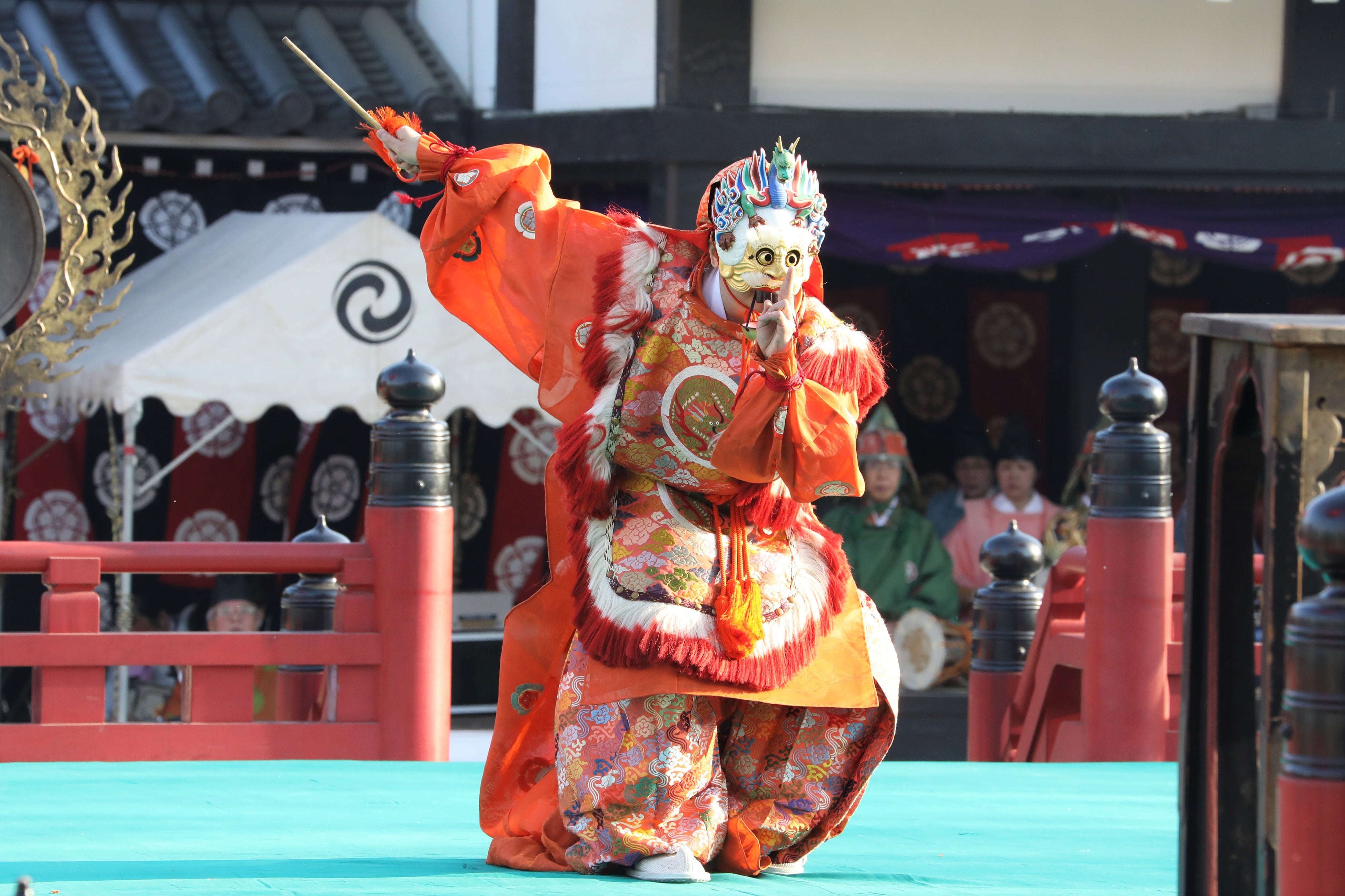 舞楽「蘭陵王」（天王寺楽所雅亮会）