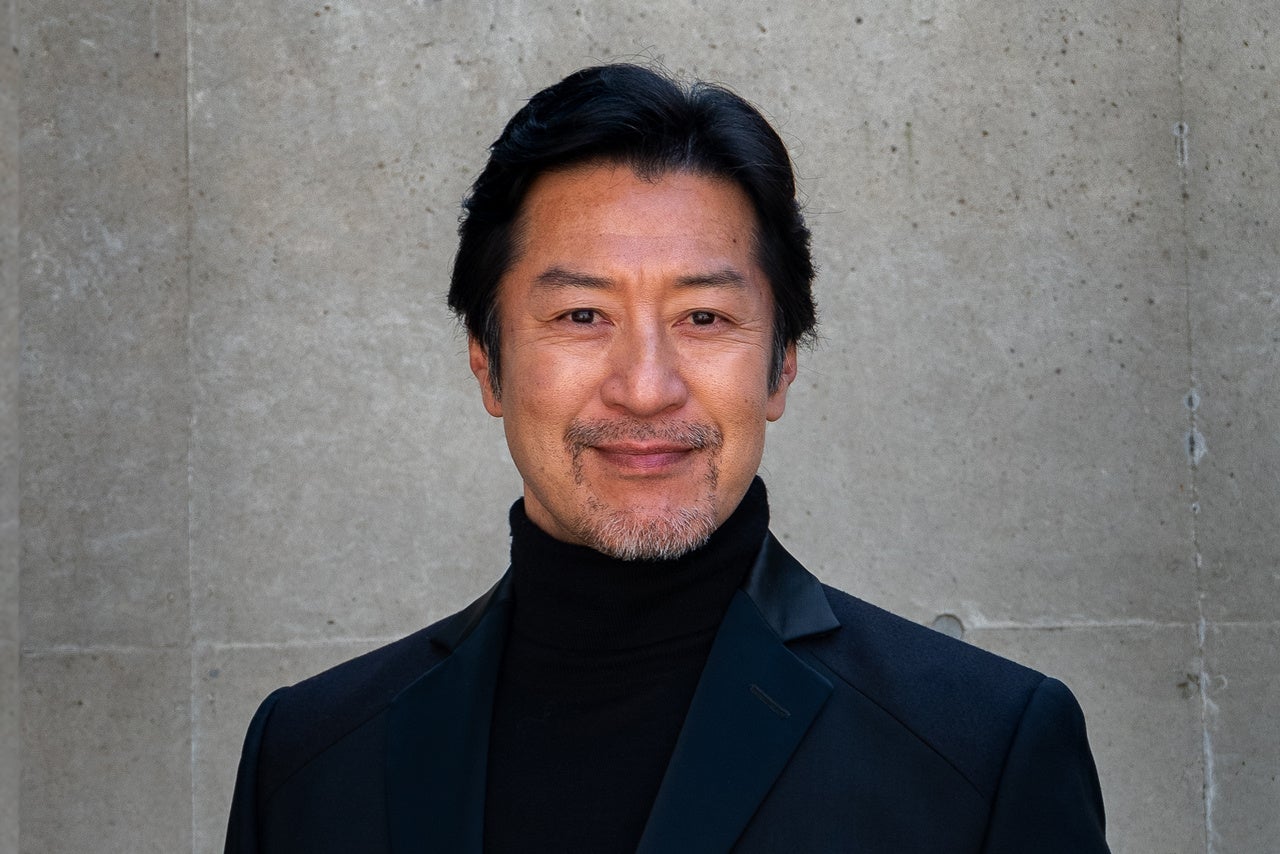 匂いのNFTのアンバサダーに就任した俳優の冨家規政氏