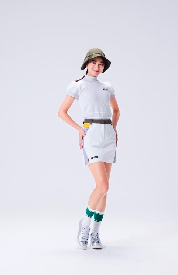 Bom white 18,000円 ,Cherry white18,000円