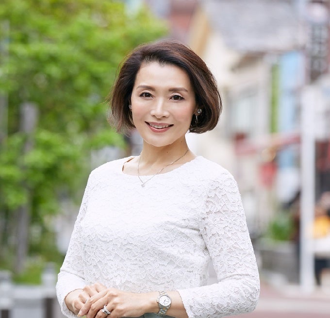 代表　福島由美