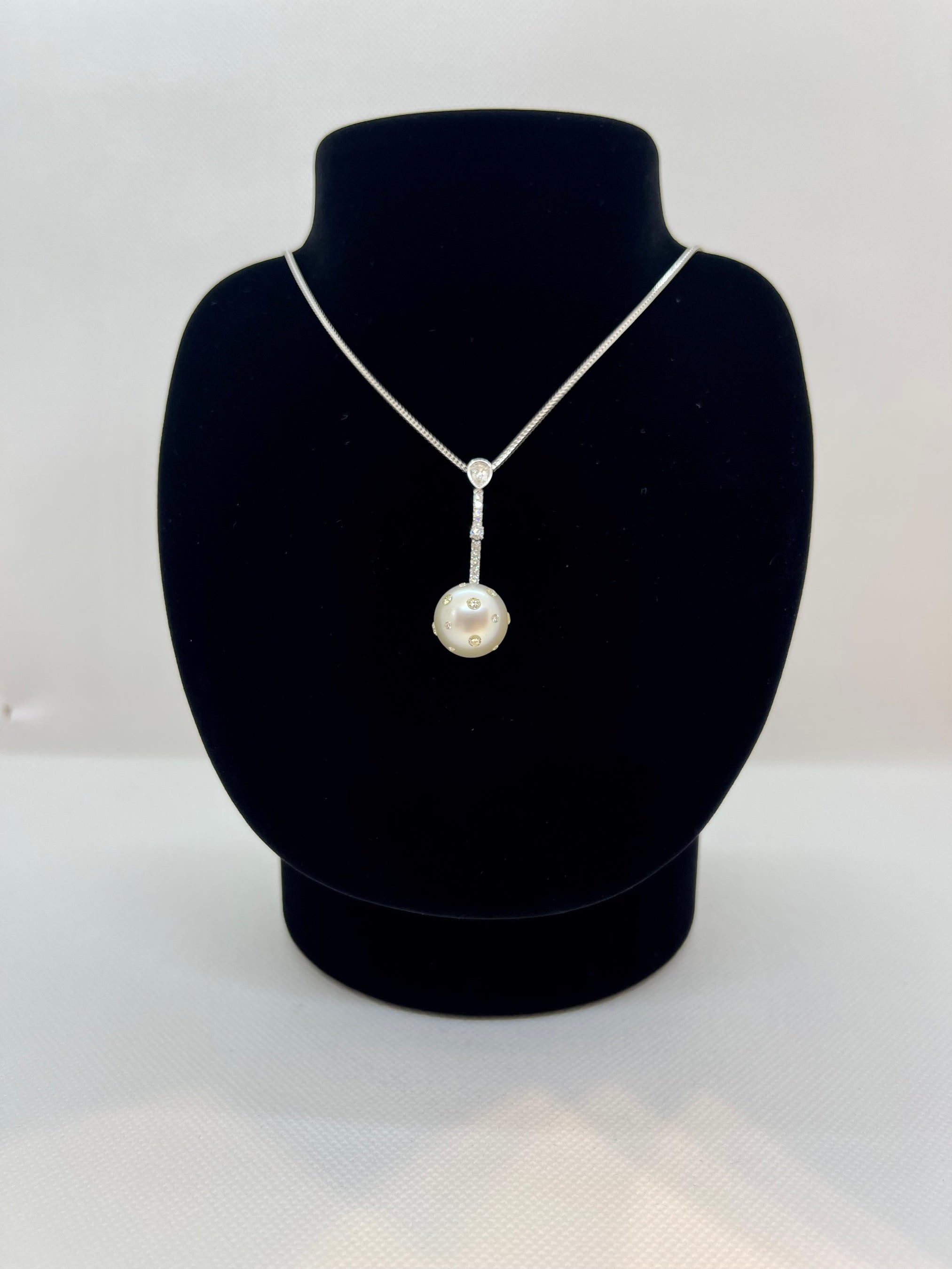 パール＆ダイヤモンドネックレス