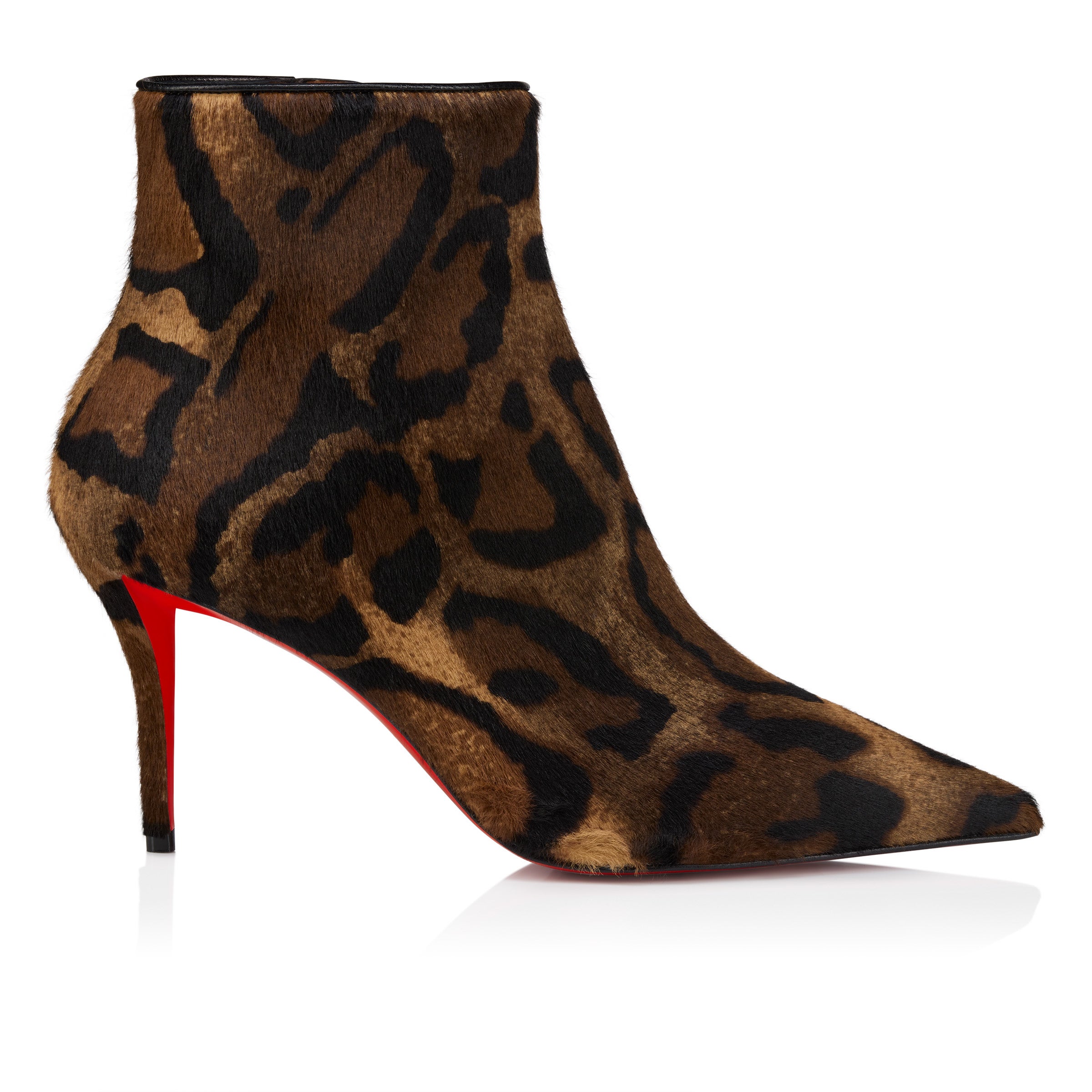 ⭐️美品　クリスチャンルブタン　サイズ35ハーフ　美品 クリスチャン ルブタンの2025年ウィンターコレクション モダンで