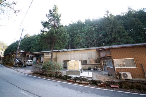 吉野山の麓の製材所