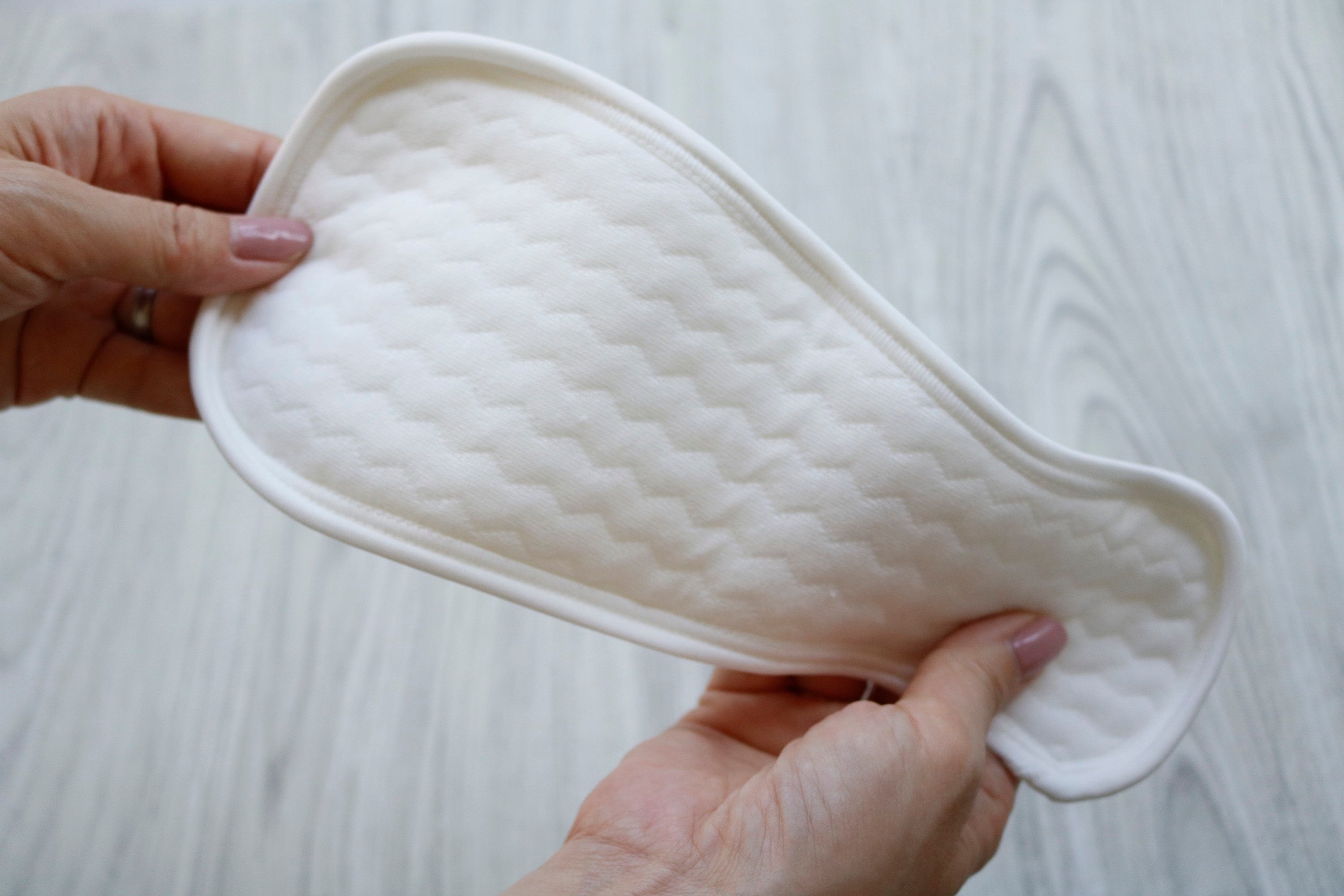 肌触りと吸水性・消臭効果に優れた「吸水布パッド」