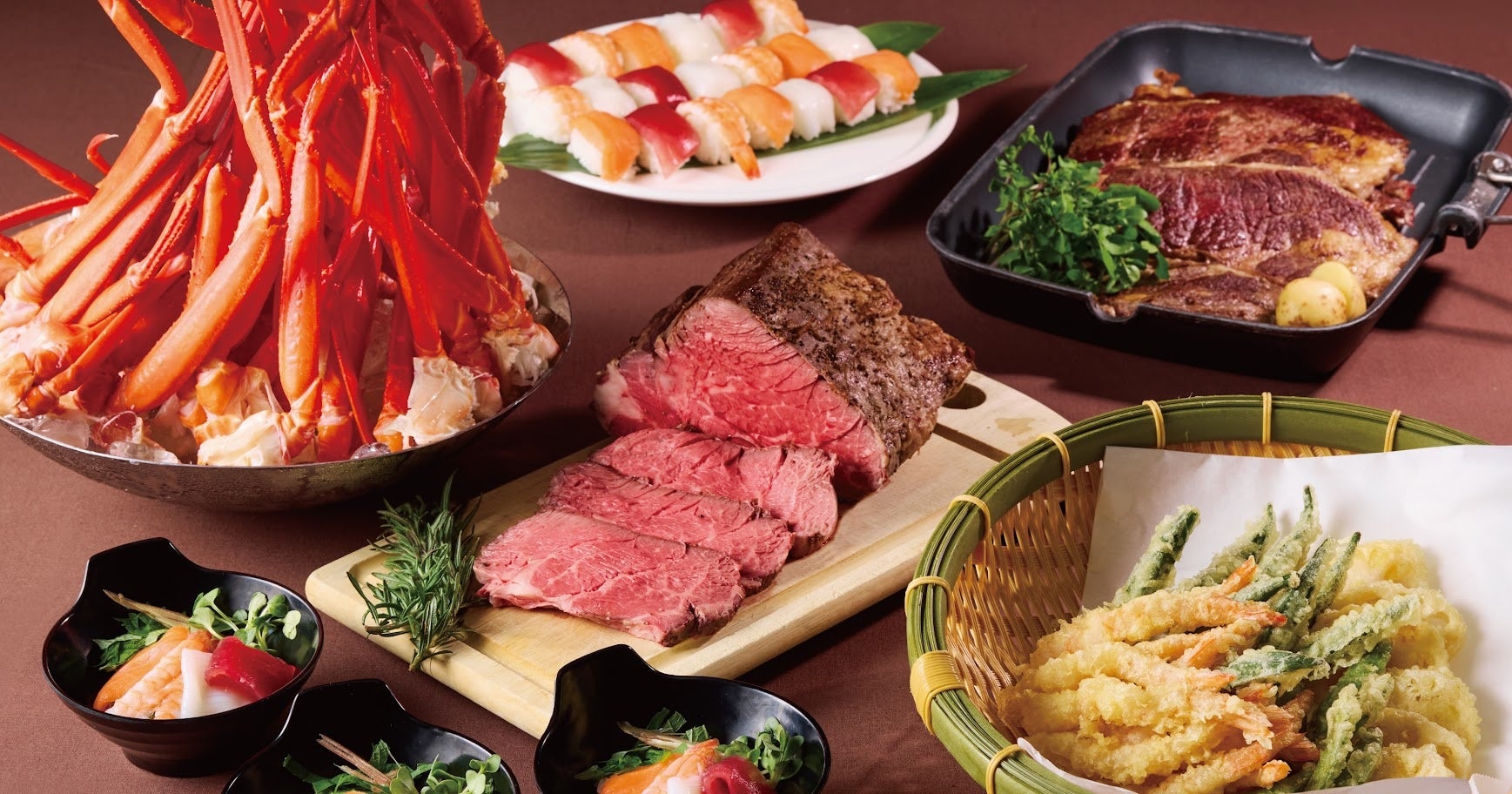 牛肉の鉄板焼きやボイルド蟹などディナー限定のスペシャルメニューも登場