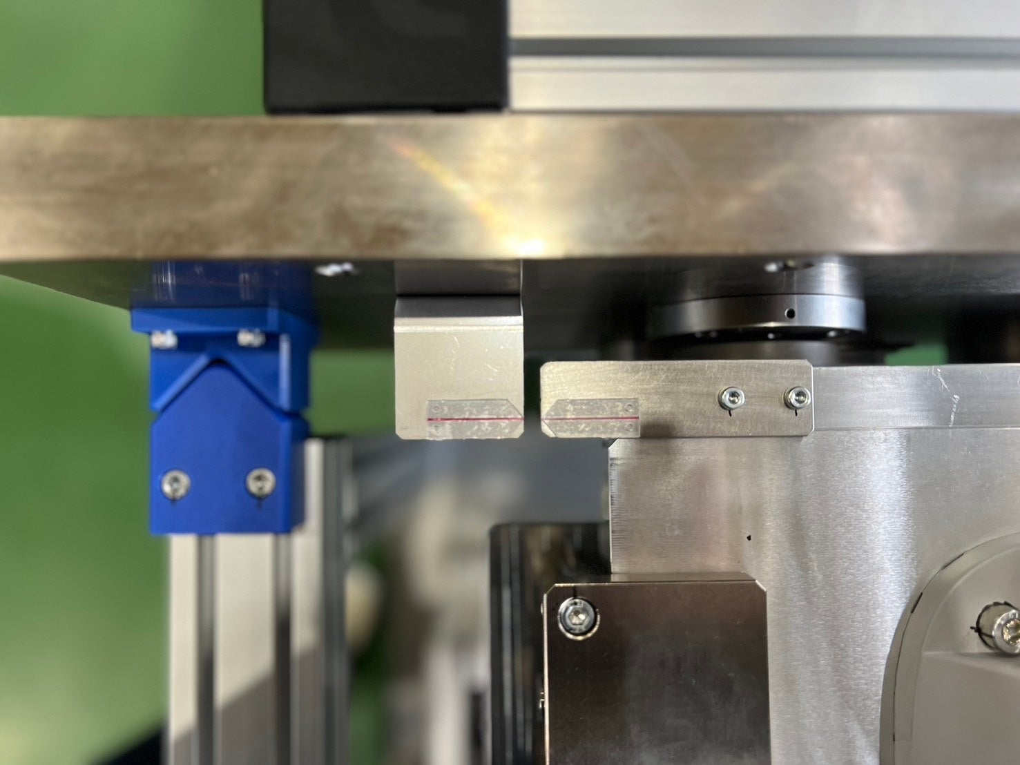 正しく「ガッチャンコ」できたか目視確認