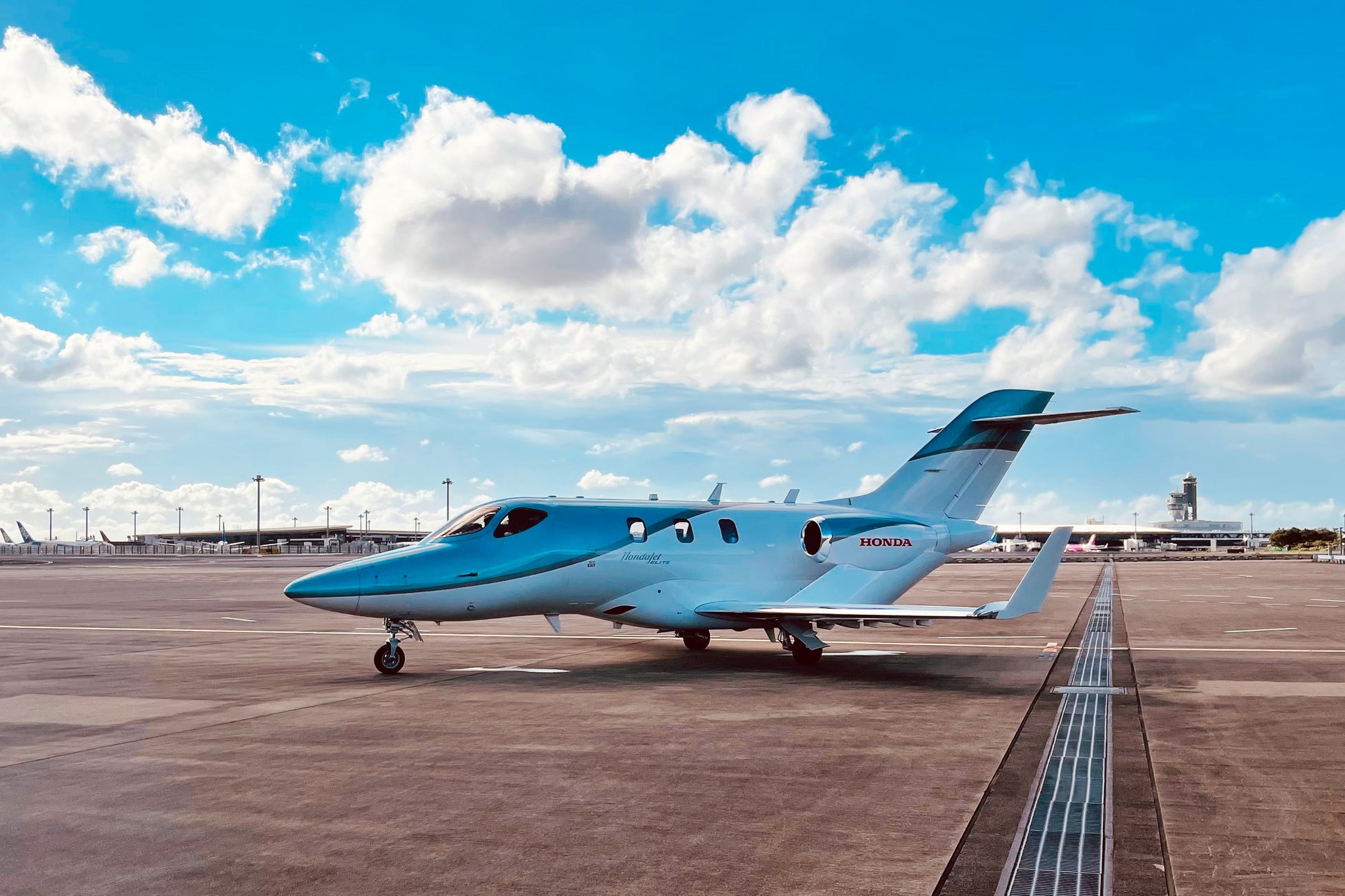 Japan Biz Aviationが小型ビジネスジェット機「HondaJet」チャーターサービスを本格始動 | 株式会社Japan Biz ...
