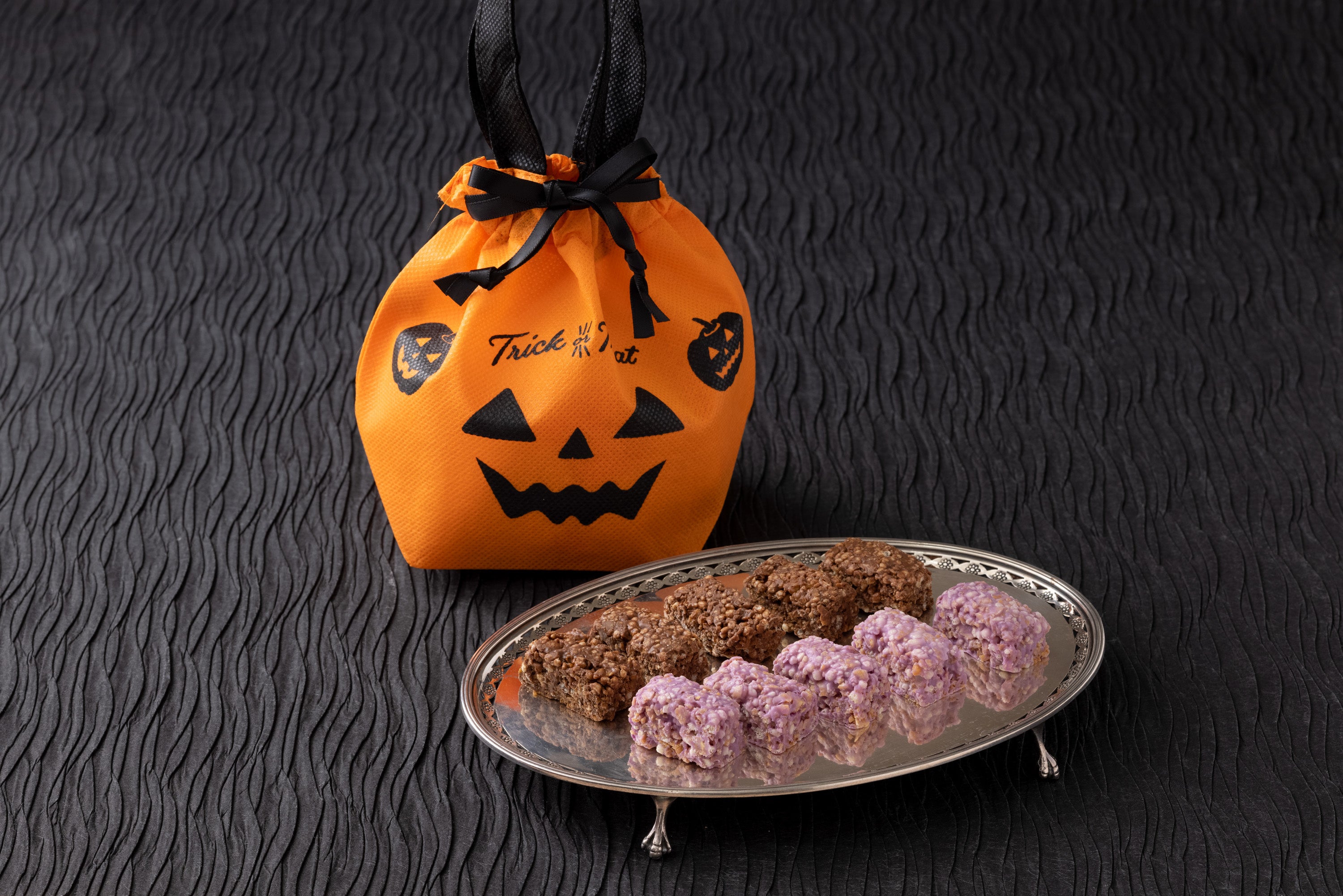 ミルククランチチョコ、紫芋クランチチョコ　各5個入