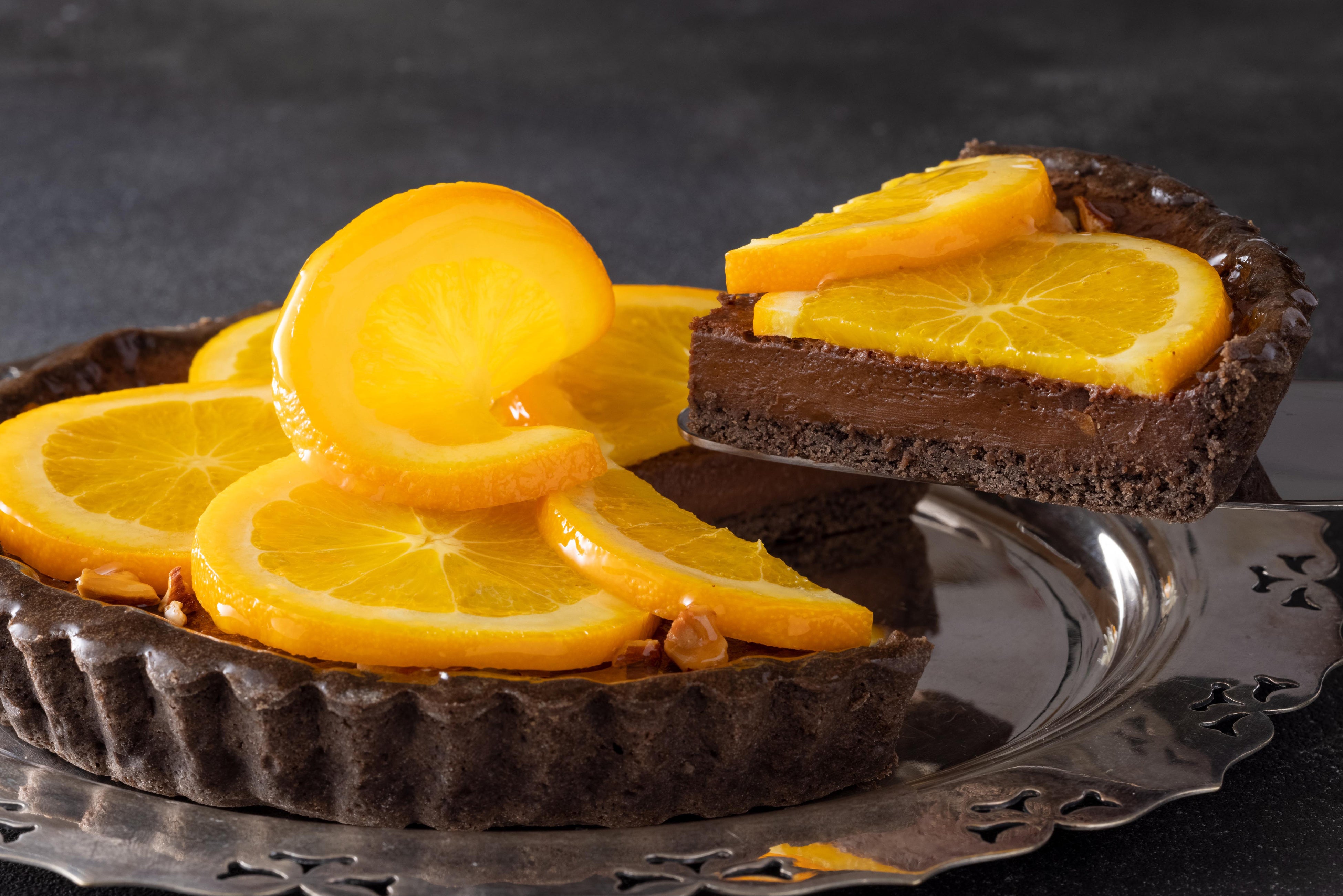 濃厚なチョコレートアパレイユと皮まで美味しいオレンジのシロップ漬けの相性が抜群