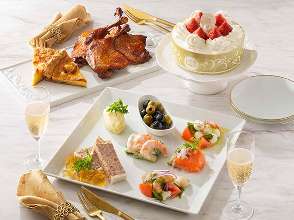 ※画像はイメージです。＜FLOのディナーセット （苺のショートケーキ15cm）＞