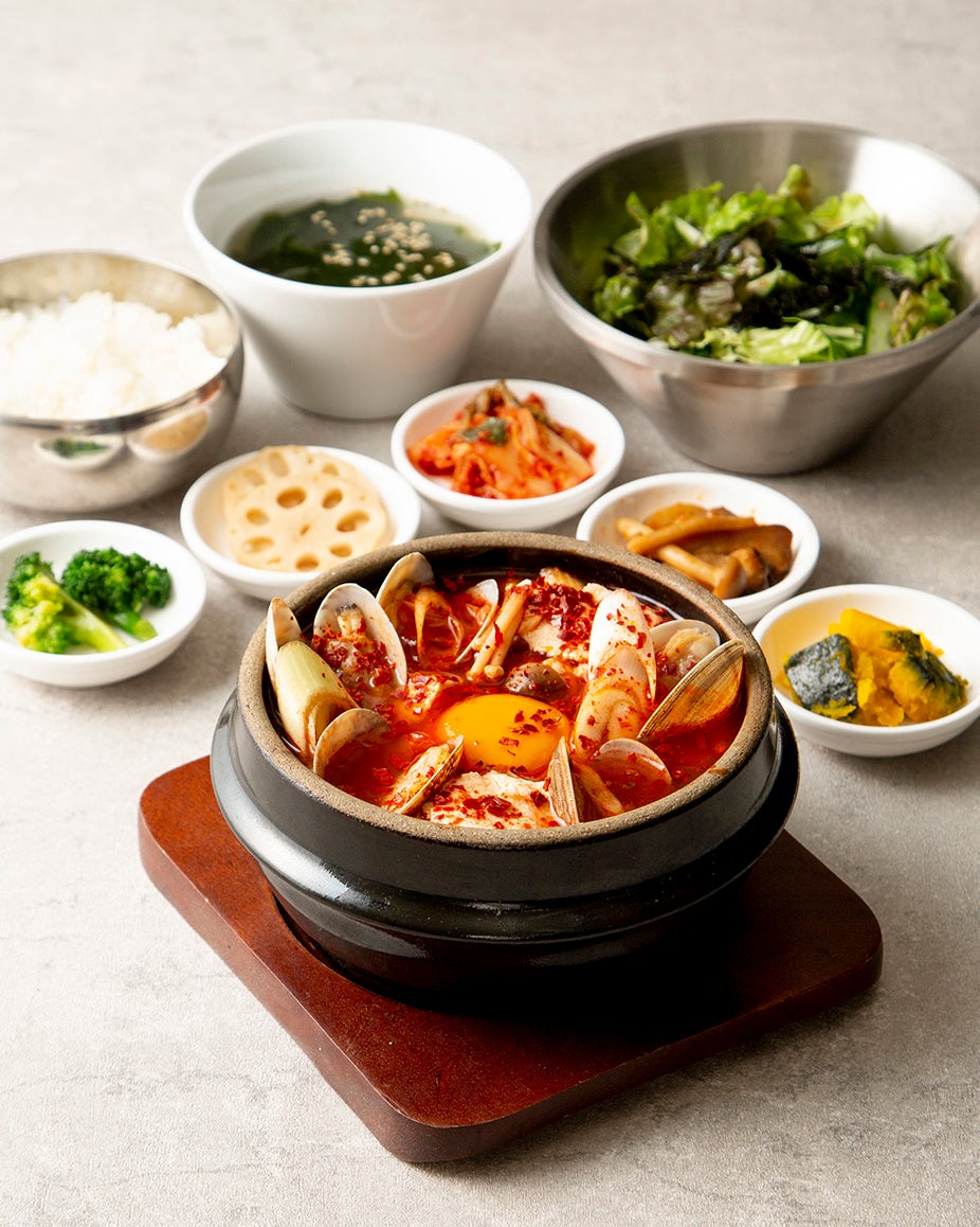 殻付きあさりのスンドゥブチゲ定食（イメージ）