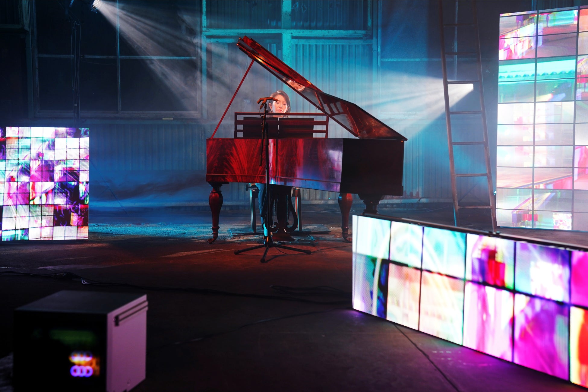 photo by Hiroyasu Daidou