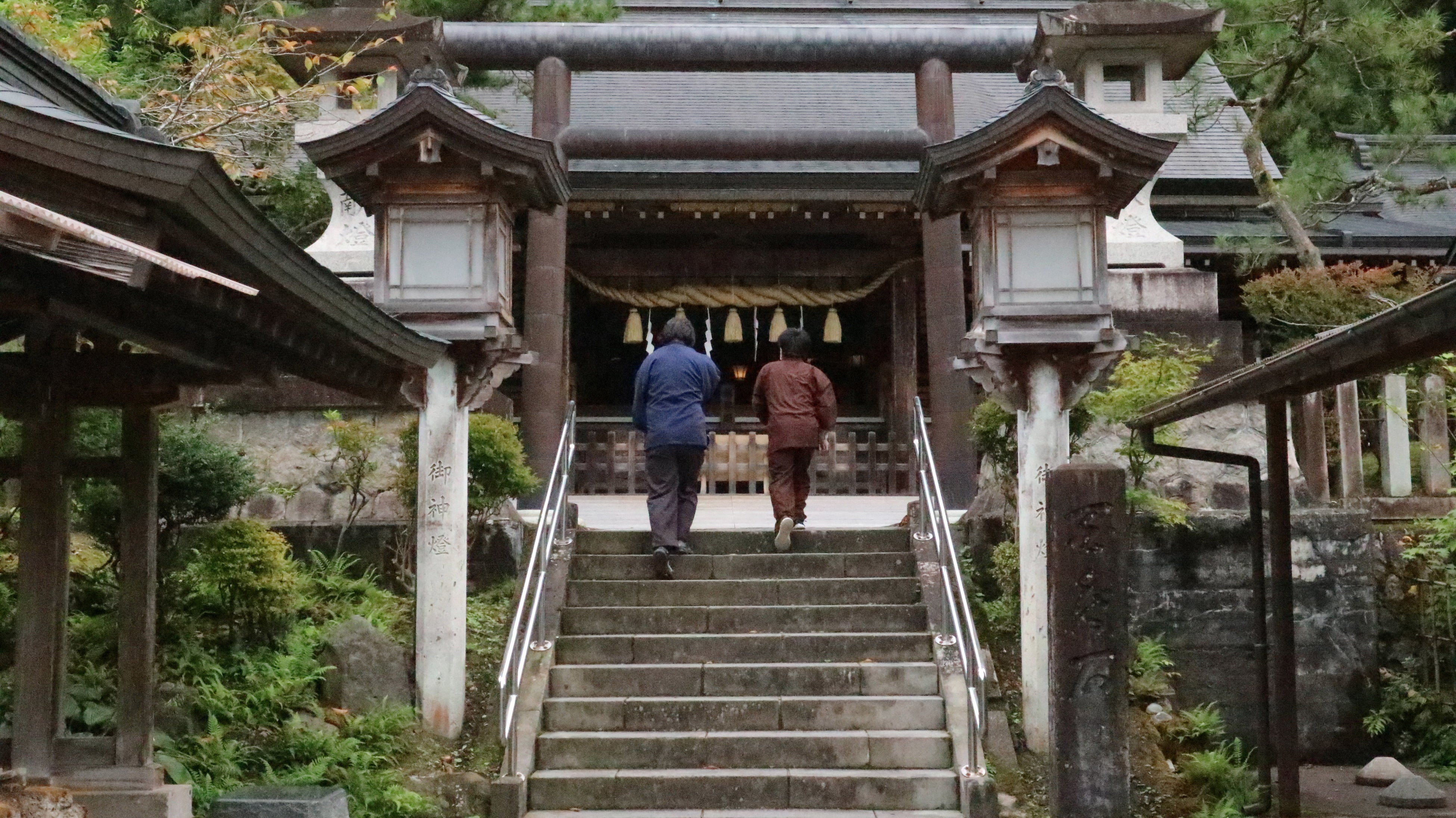 会場である神楽f殿