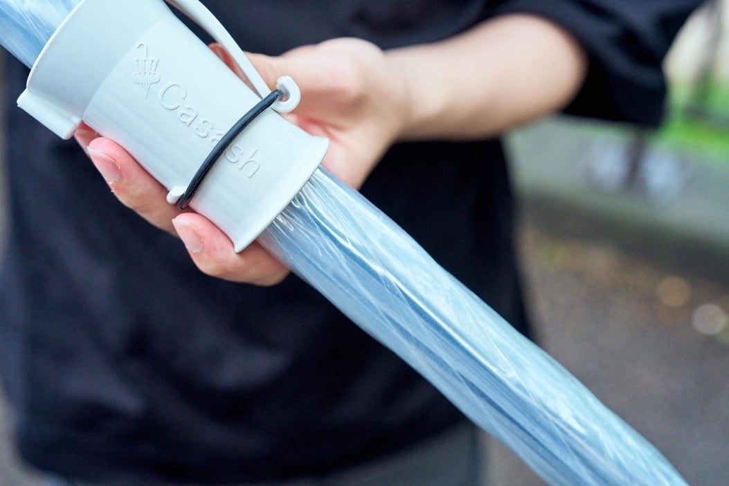 ①水滴をきりながら綺麗にたためる