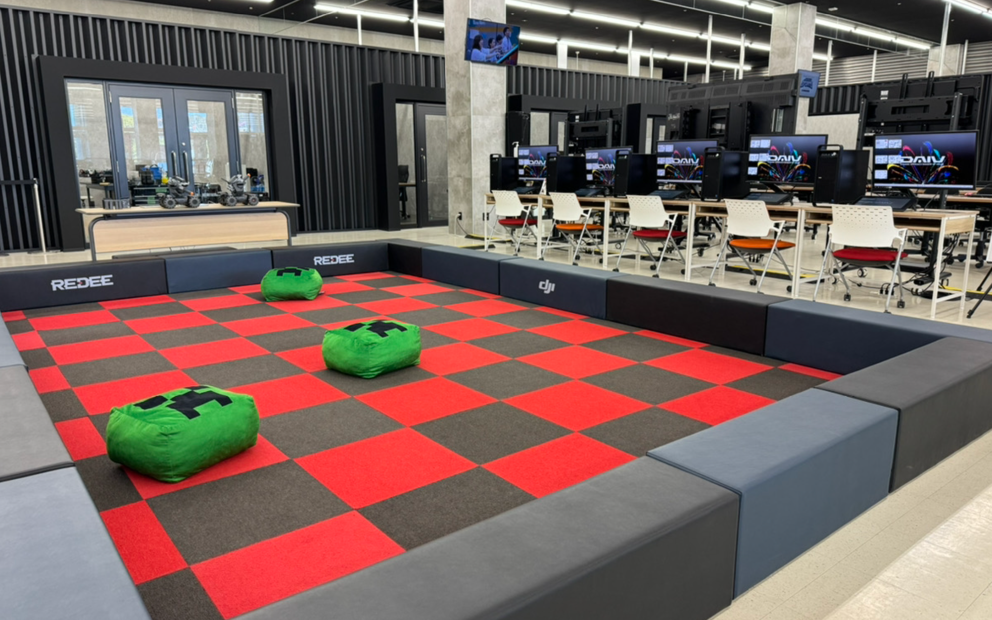 幼児向けデジタルスクールエリア