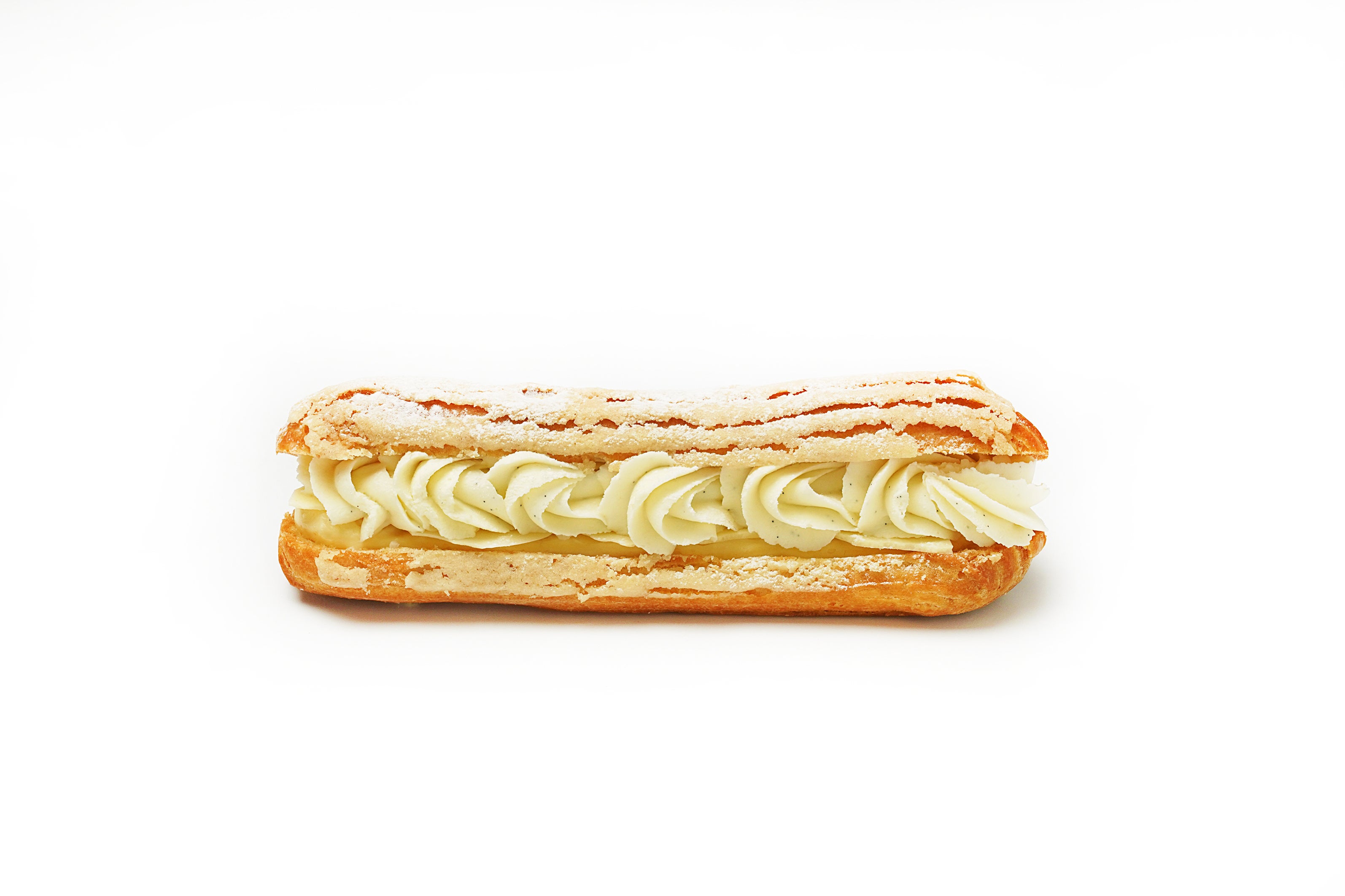 ＊長さが約14cmと大きめなのでデザートナイフとフォークで召し上がるのがおすすめ。