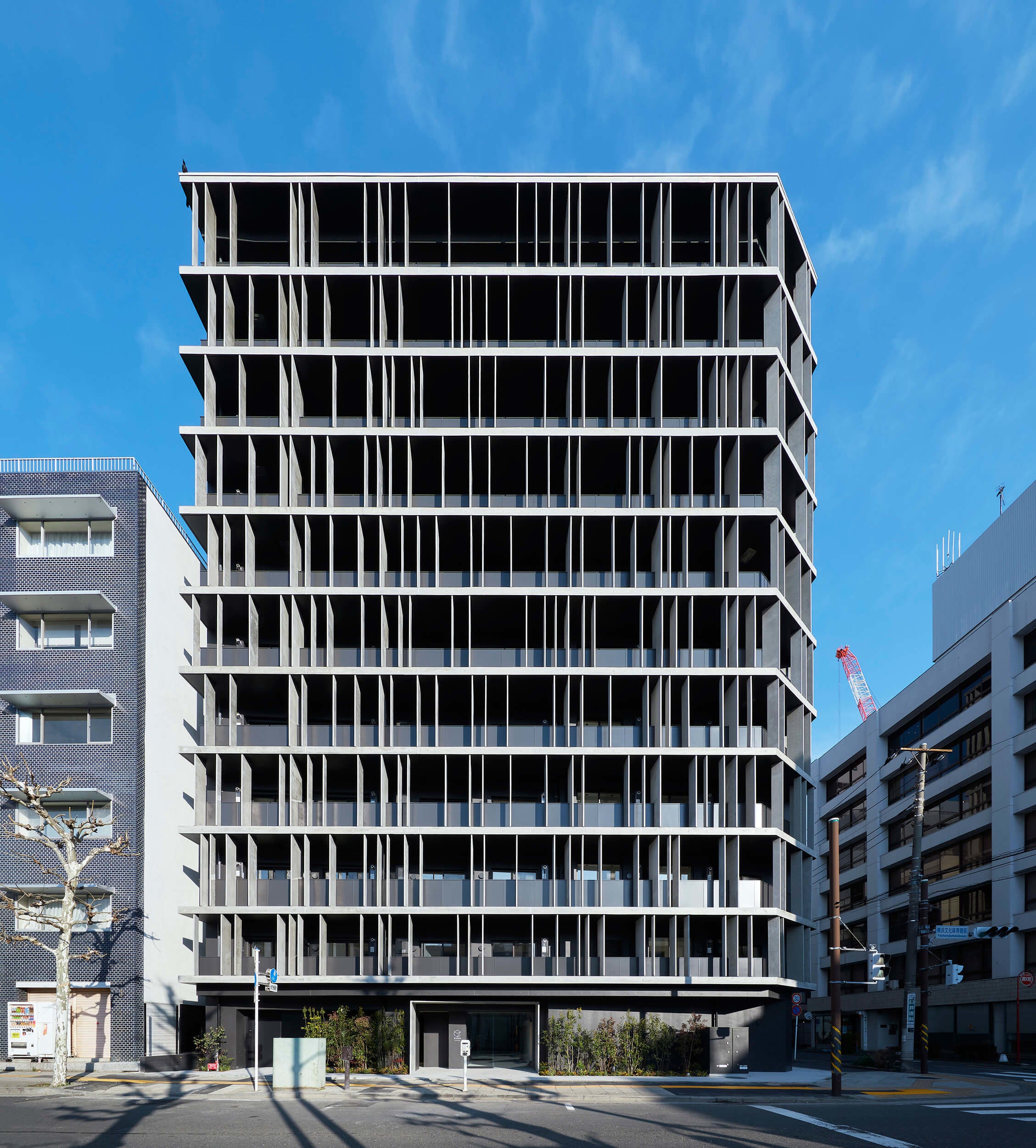 関内の集合住宅