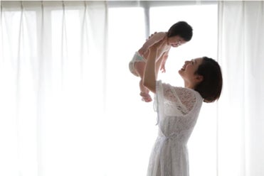 『あやママ』様×ergoPouchコラボ!新生児の眠りをサポート 『あやママ』様×ergoPouchコラボ!新生児の眠りをサポート