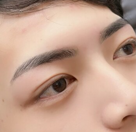 豊橋市に初出店！男性延べ来店者数は約５倍※4に増加 アデランスが全国に展開する眉毛専門店 「ビューステージ アイブロウサロン 豊橋」 10月29日（木）オープン