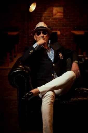 クレイジーケンバンド横山剣さんにヘアシステムを提供 デビュー当時の