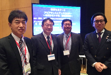 （右）左から藤本 直浩先生、溝上 敦先生、乾 重樹先生、当社社長 津村 佳宏