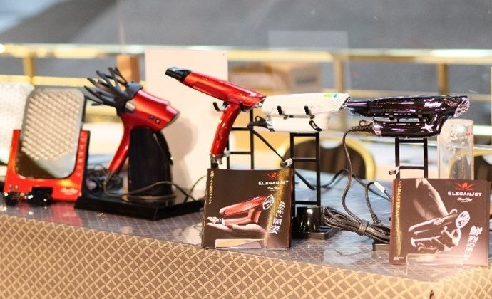 アデランス商品体験ブース