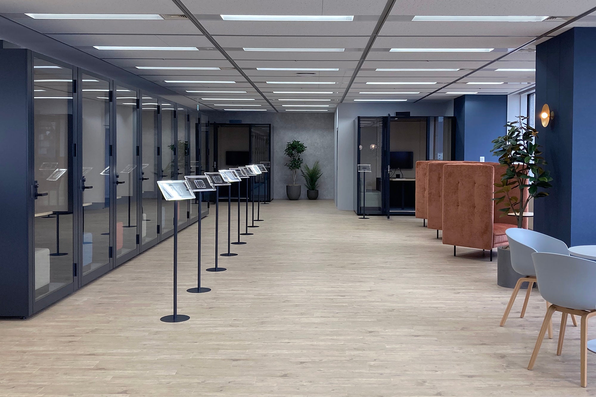 ミーティングブース