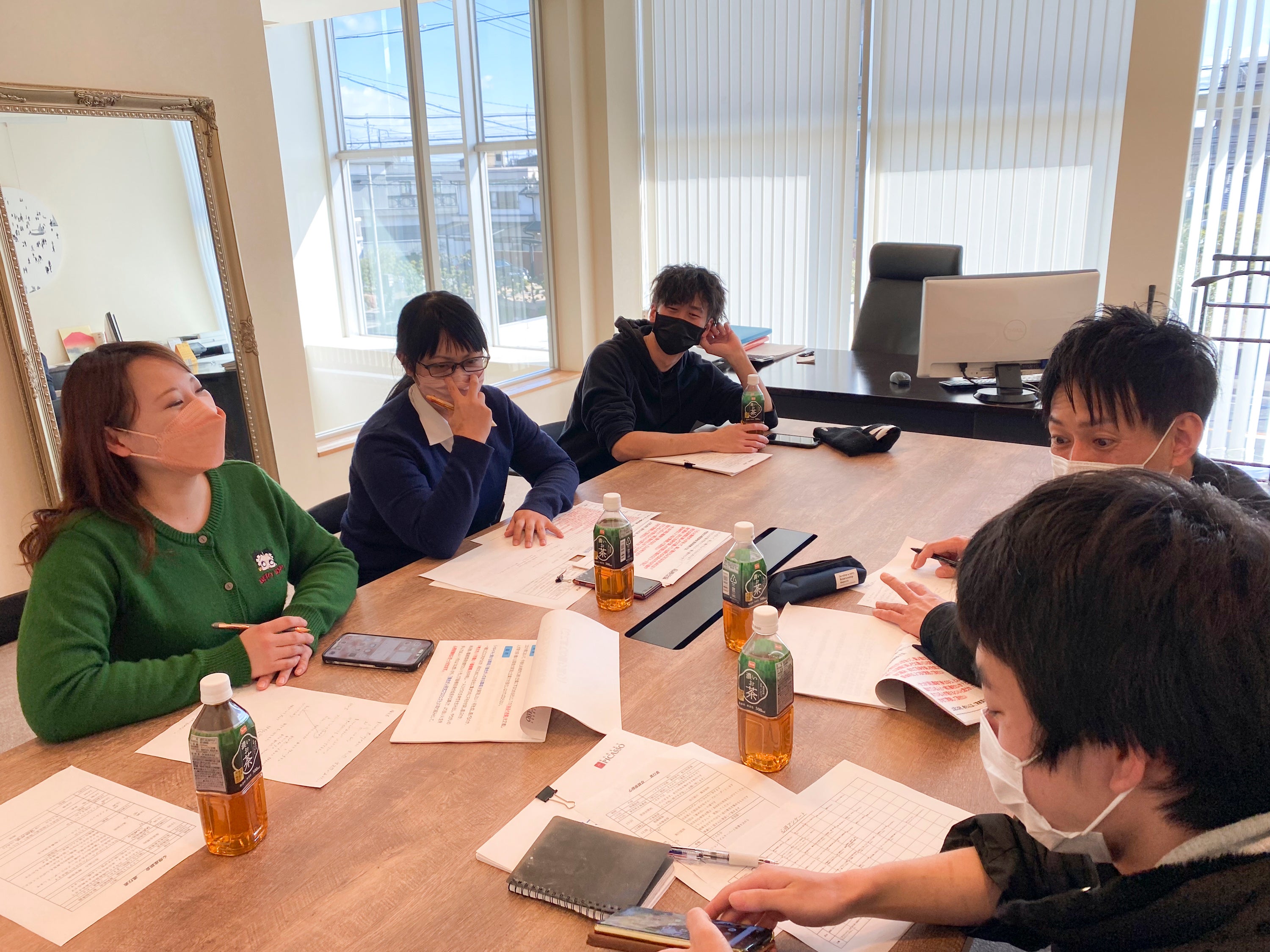 皆で意見を出し合い評価基準を作成①