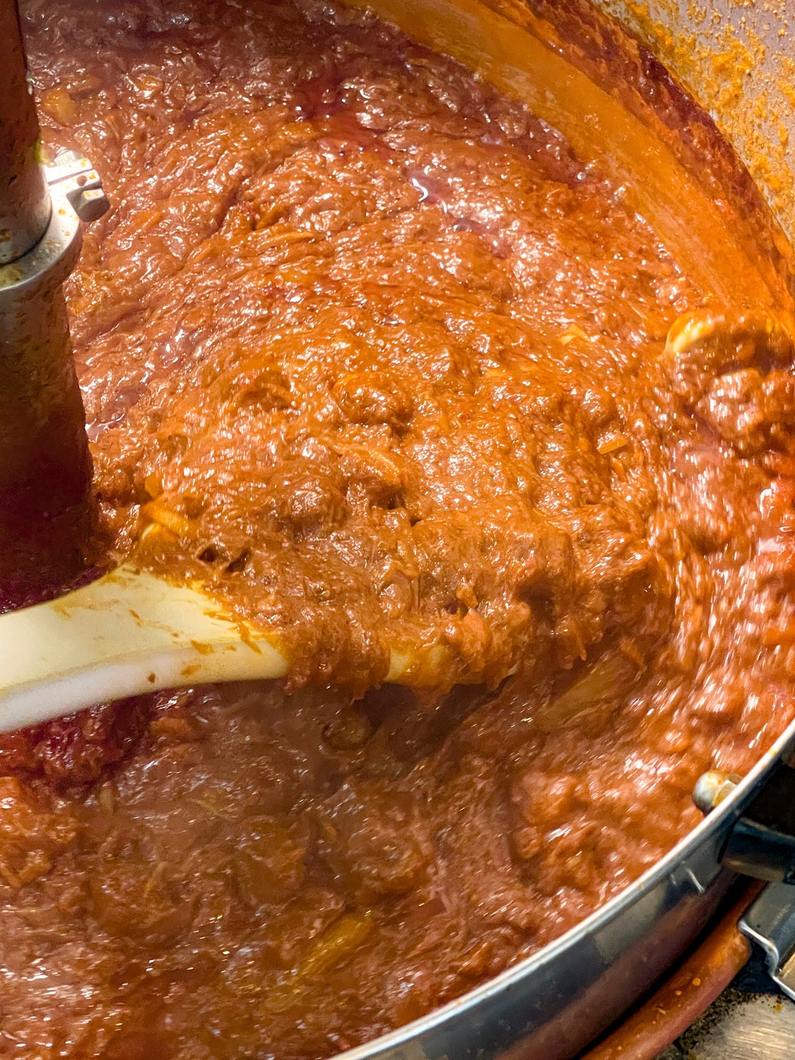 04_4時間かけてじっくりと煮込みます